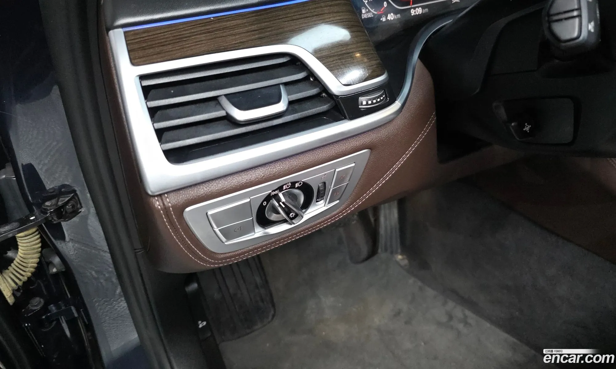 BMW 7 Series 2019 WBA7S4104LGL28111 — 5