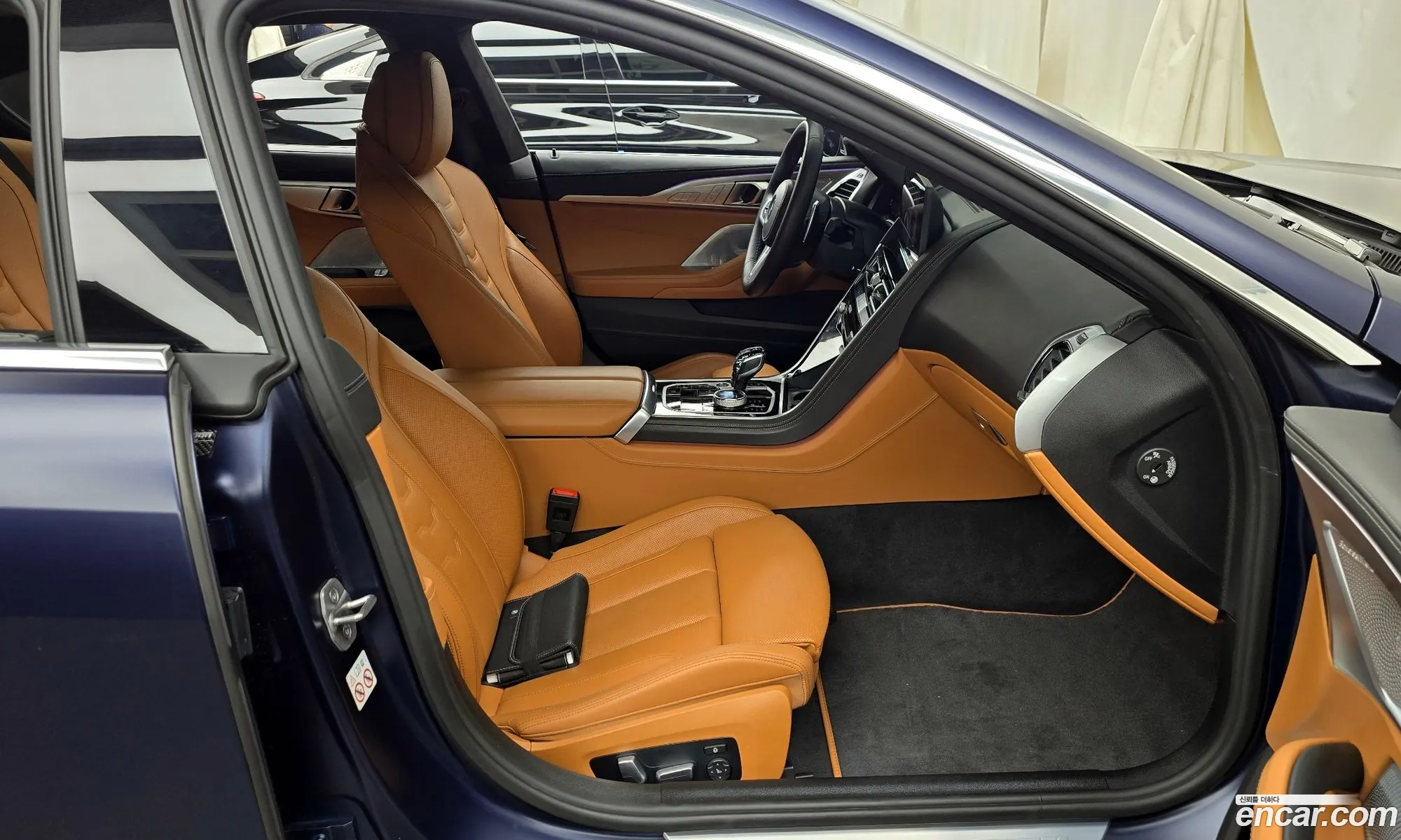 BMW 8 Series 2022 WBAGV8100NCK62035 — 26