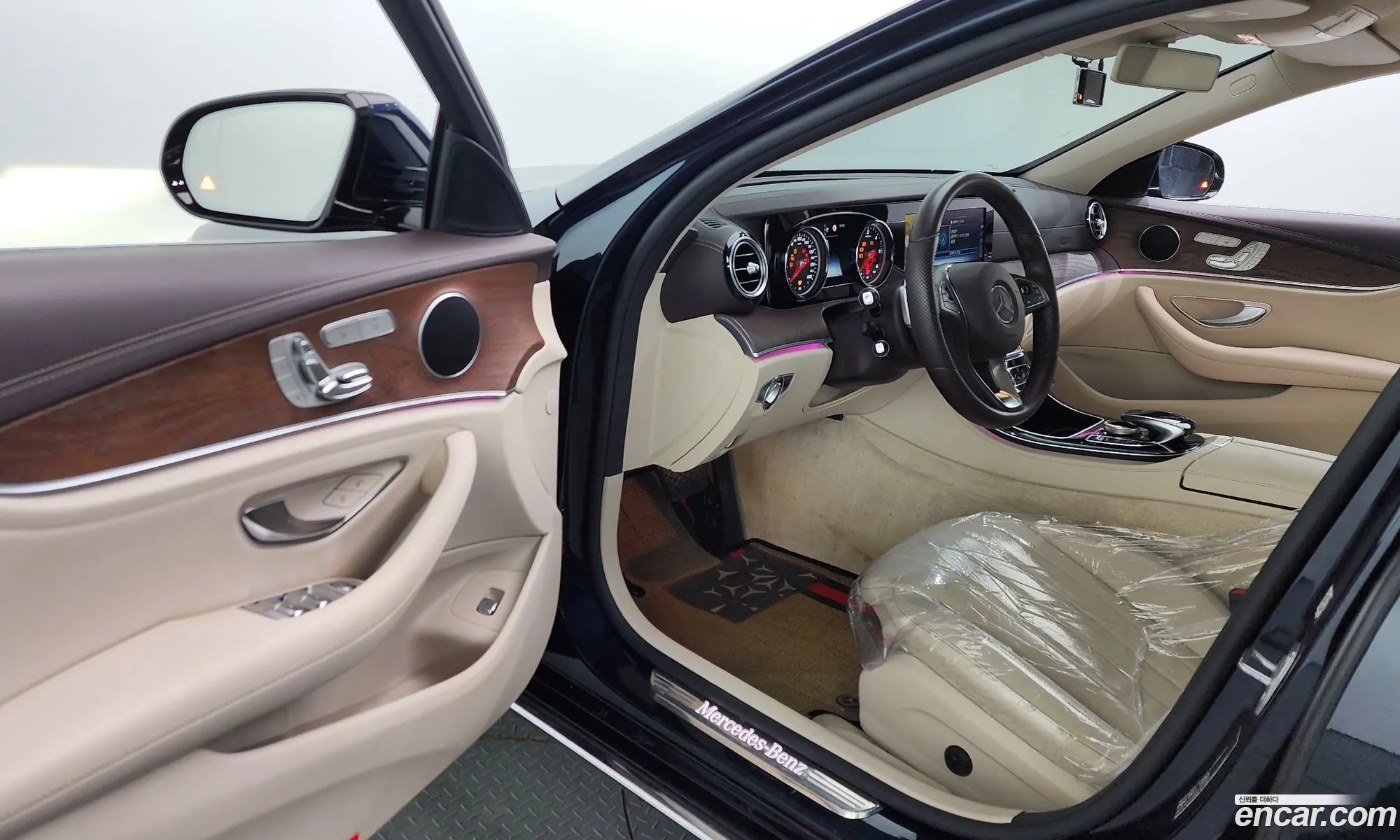 Mercedes-Benz E-Class W213 2016 WDDZF0EB9HA047183 — 12