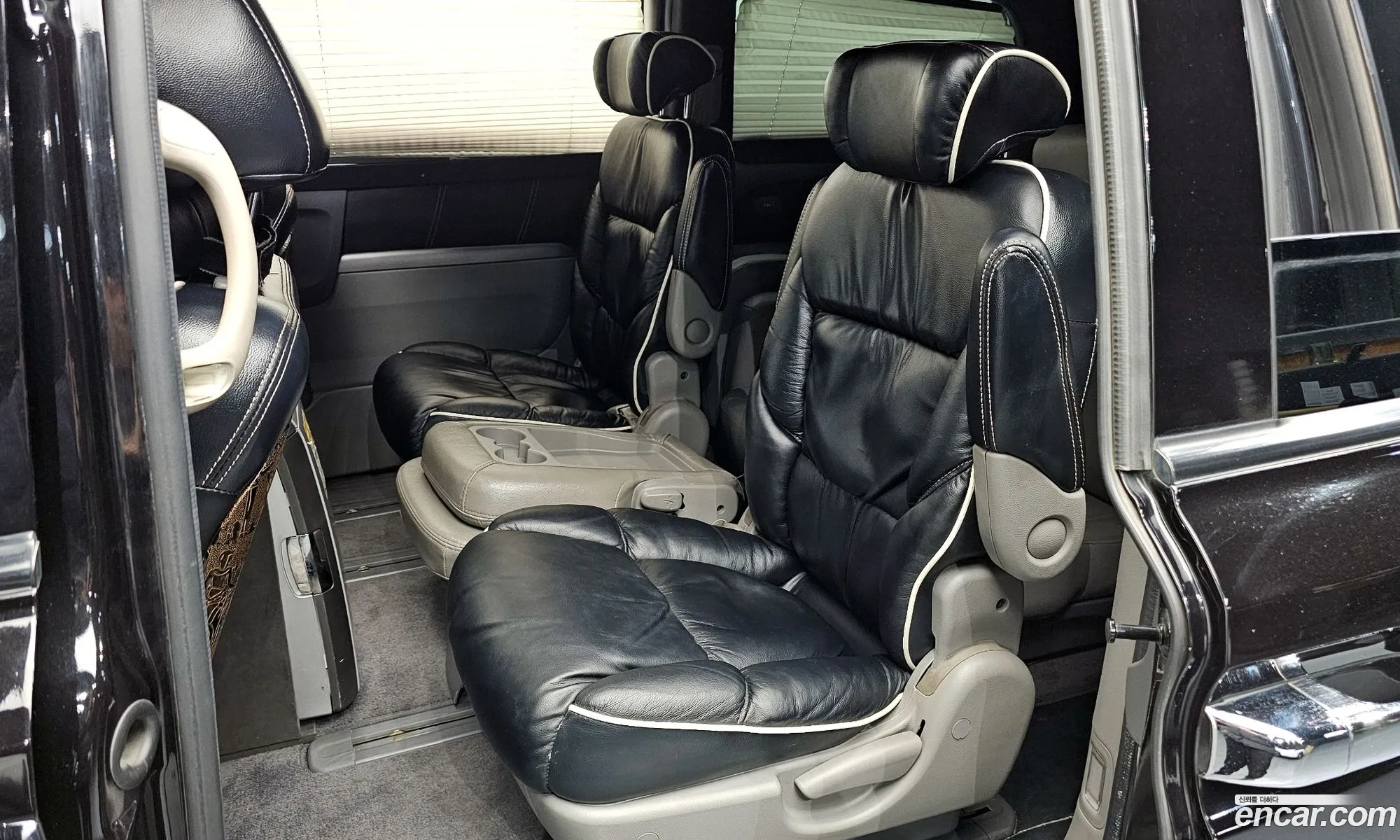 Kia Carnival R 2010 — 6
