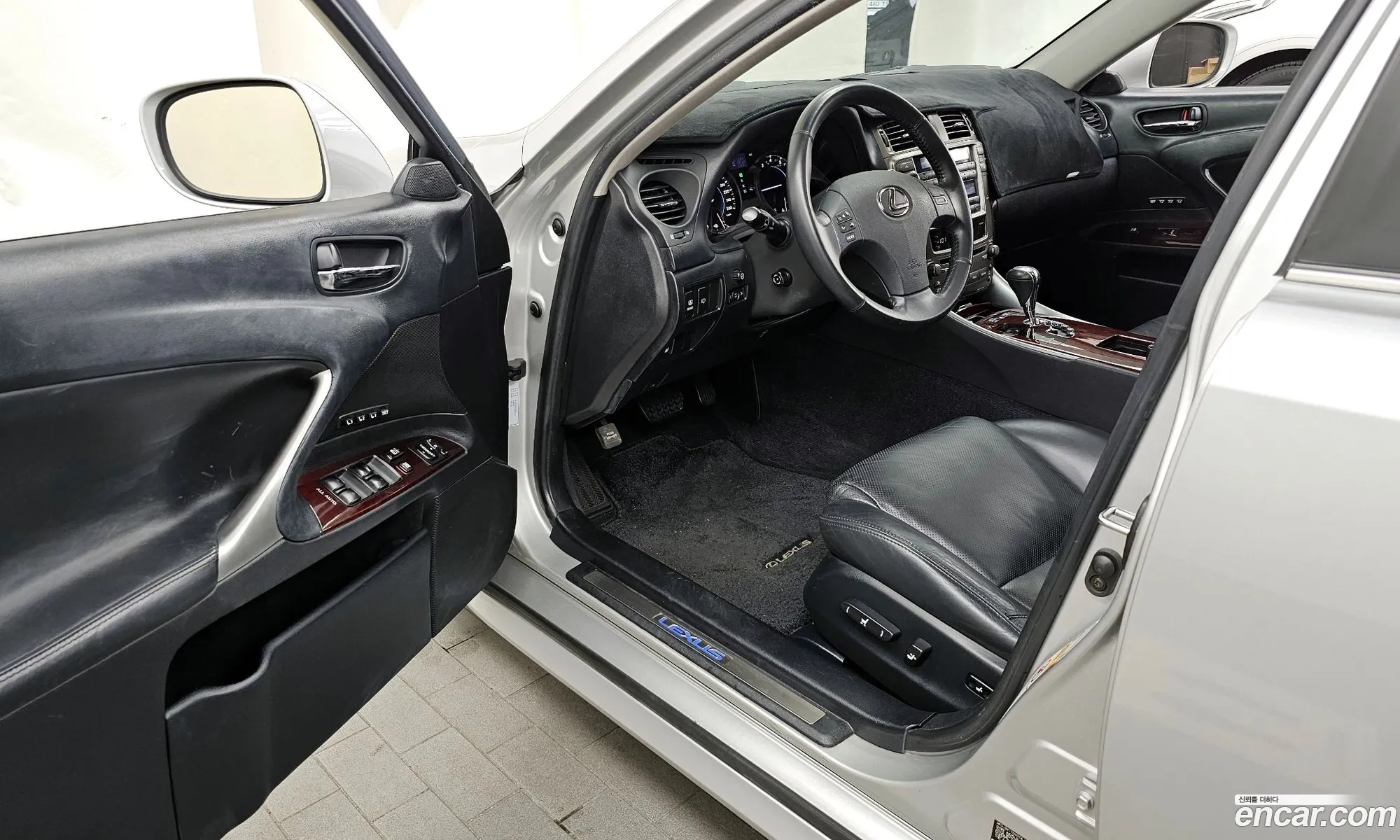 Lexus IS250 2005 JTHBK262162003931 — 17