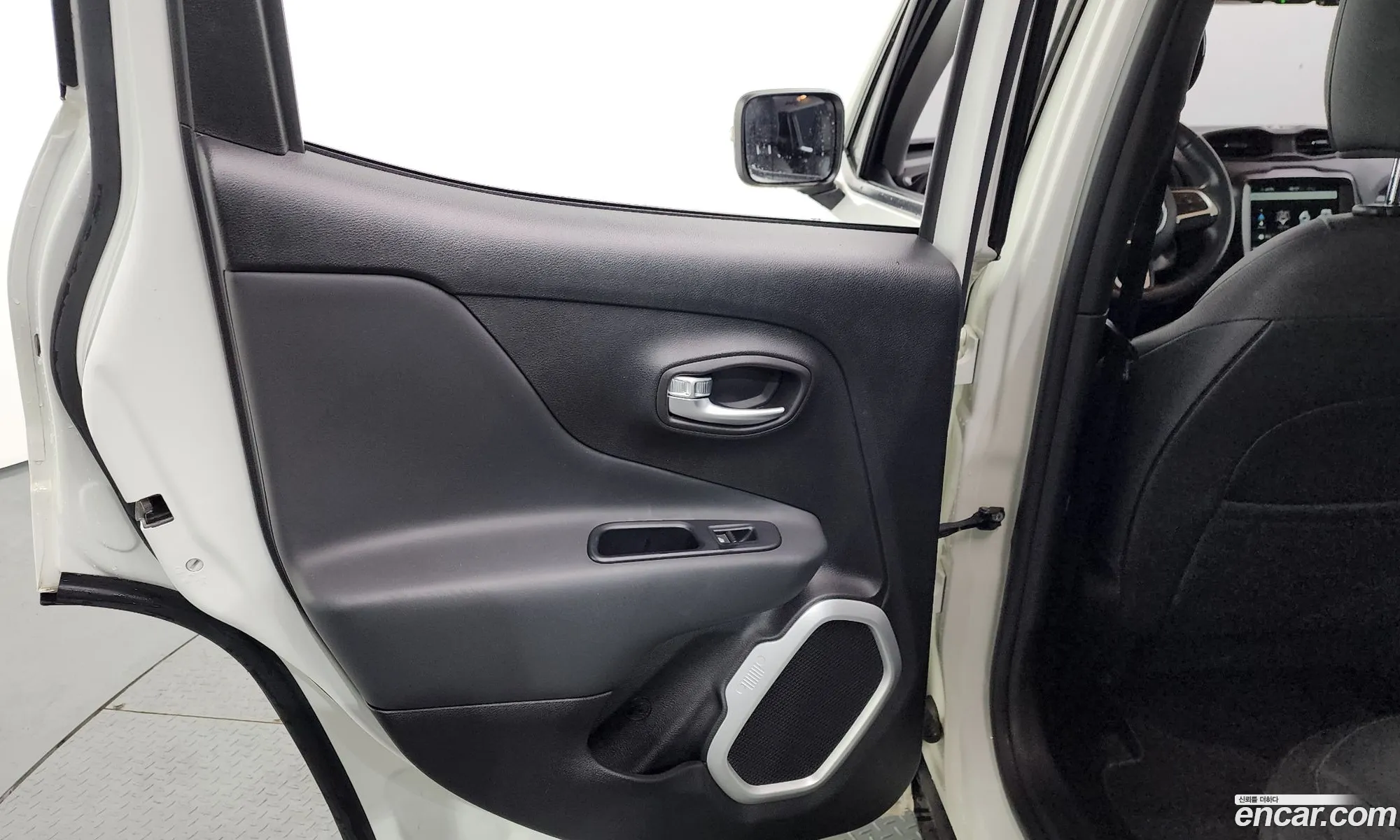 Jeep Renegade 2018 1C4BU0000JPJ07527 — 13