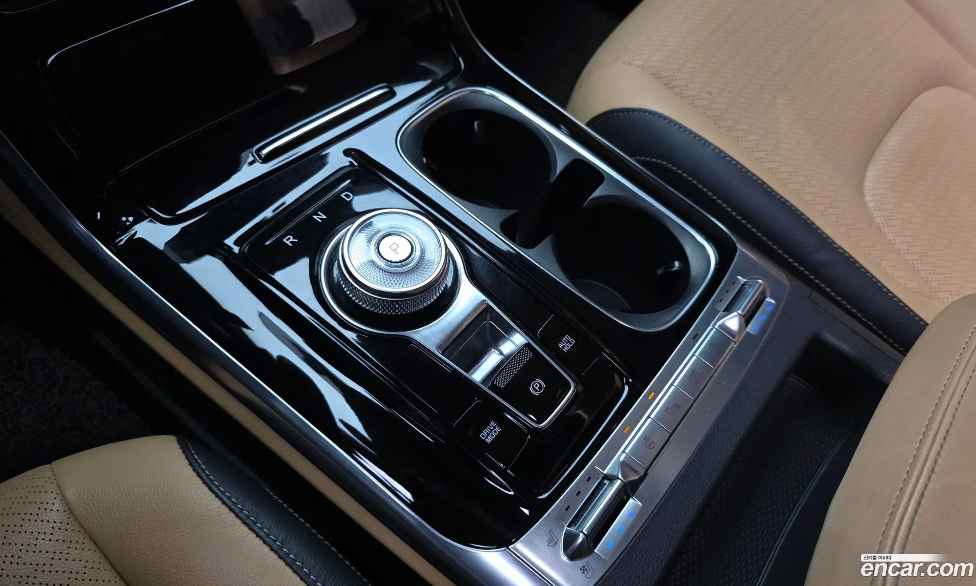 Kia Carnival 2021 — 18