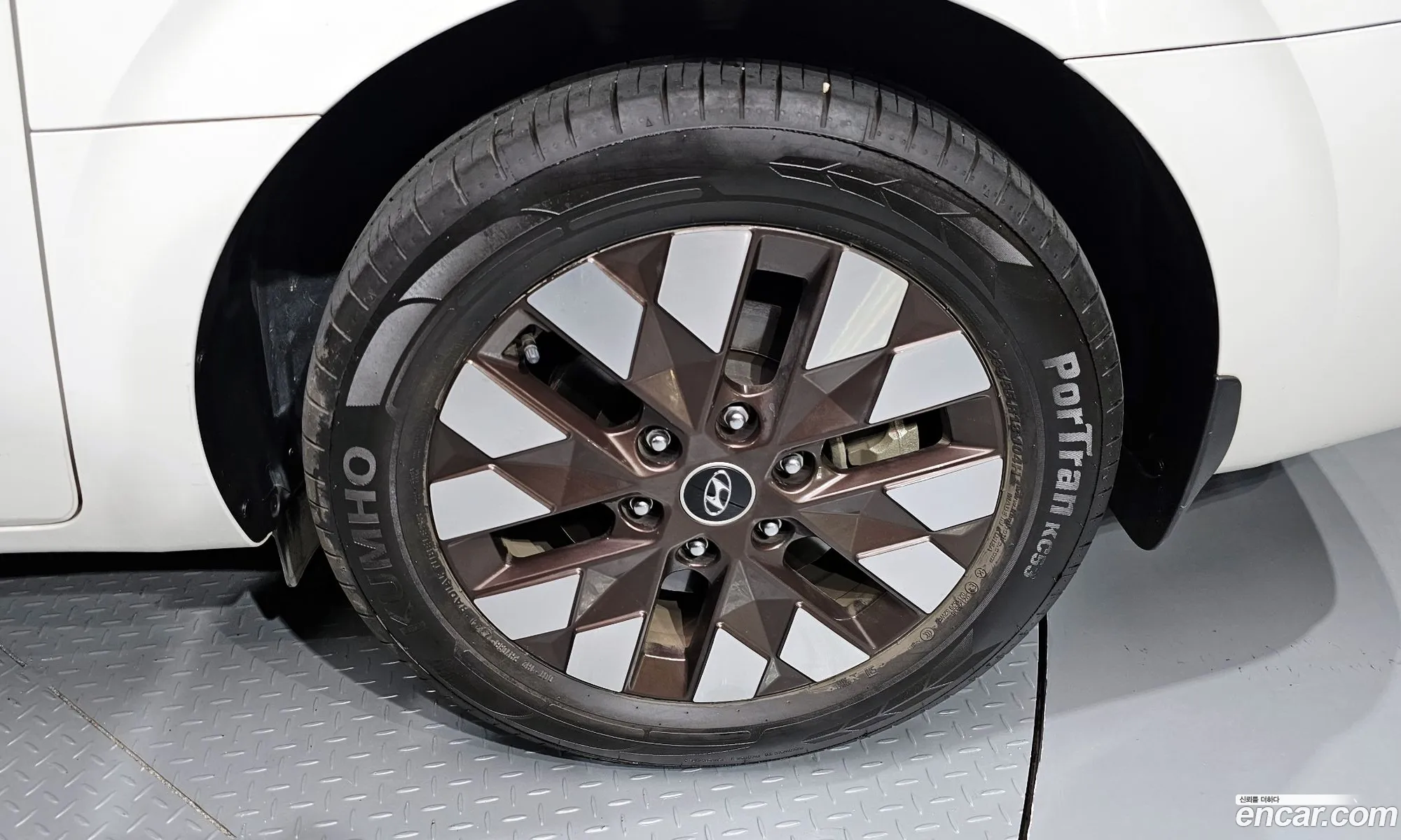 Hyundai Staria 2021 — 30