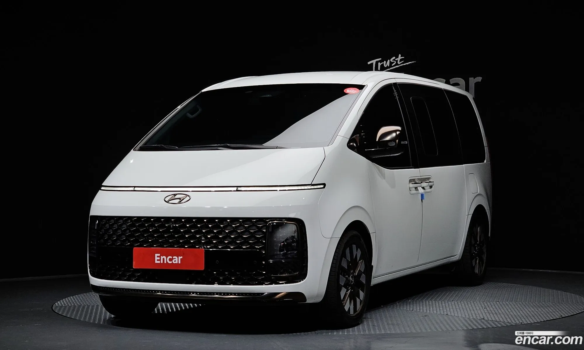 Hyundai Staria 2021 — 3