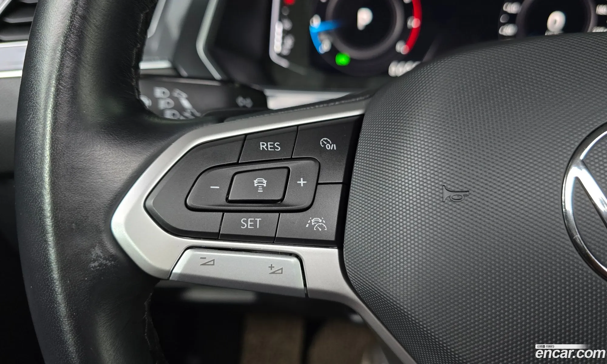 Volkswagen Tiguan Allspace 2023 — 3