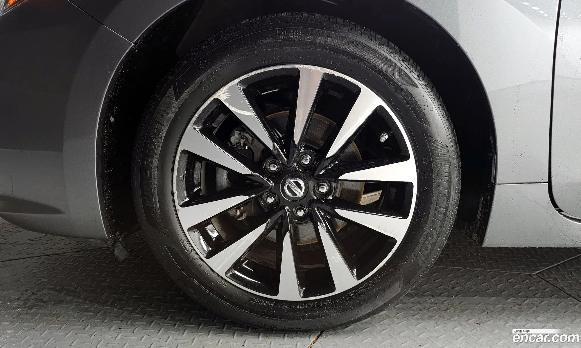 Nissan Altima 2017 1N4AL3AP5HC485261 — 17