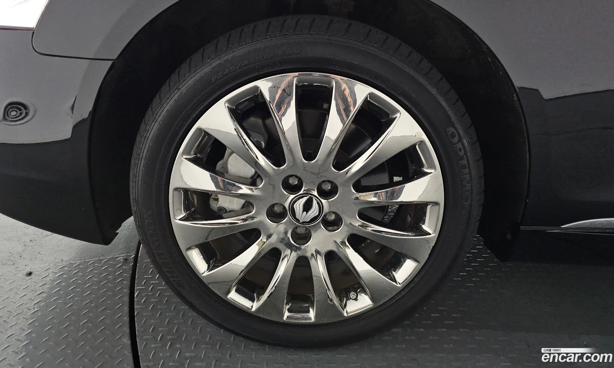 KG Mobility (SsangYong) Chairman W