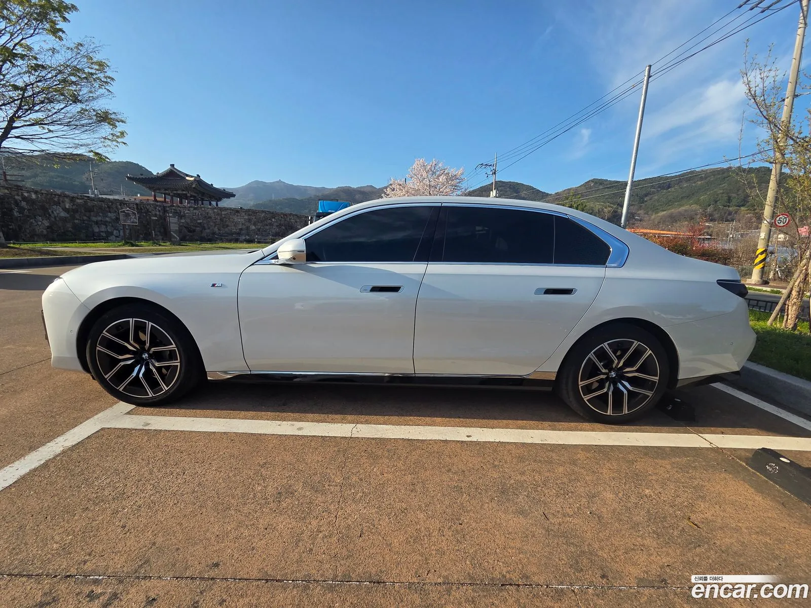BMW 7 Series 2024 — 13
