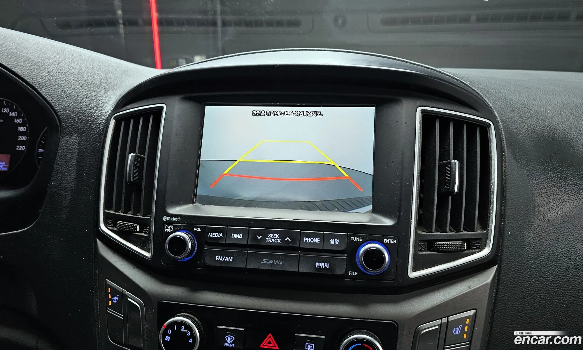 Hyundai Grand Starex 2017 — 19
