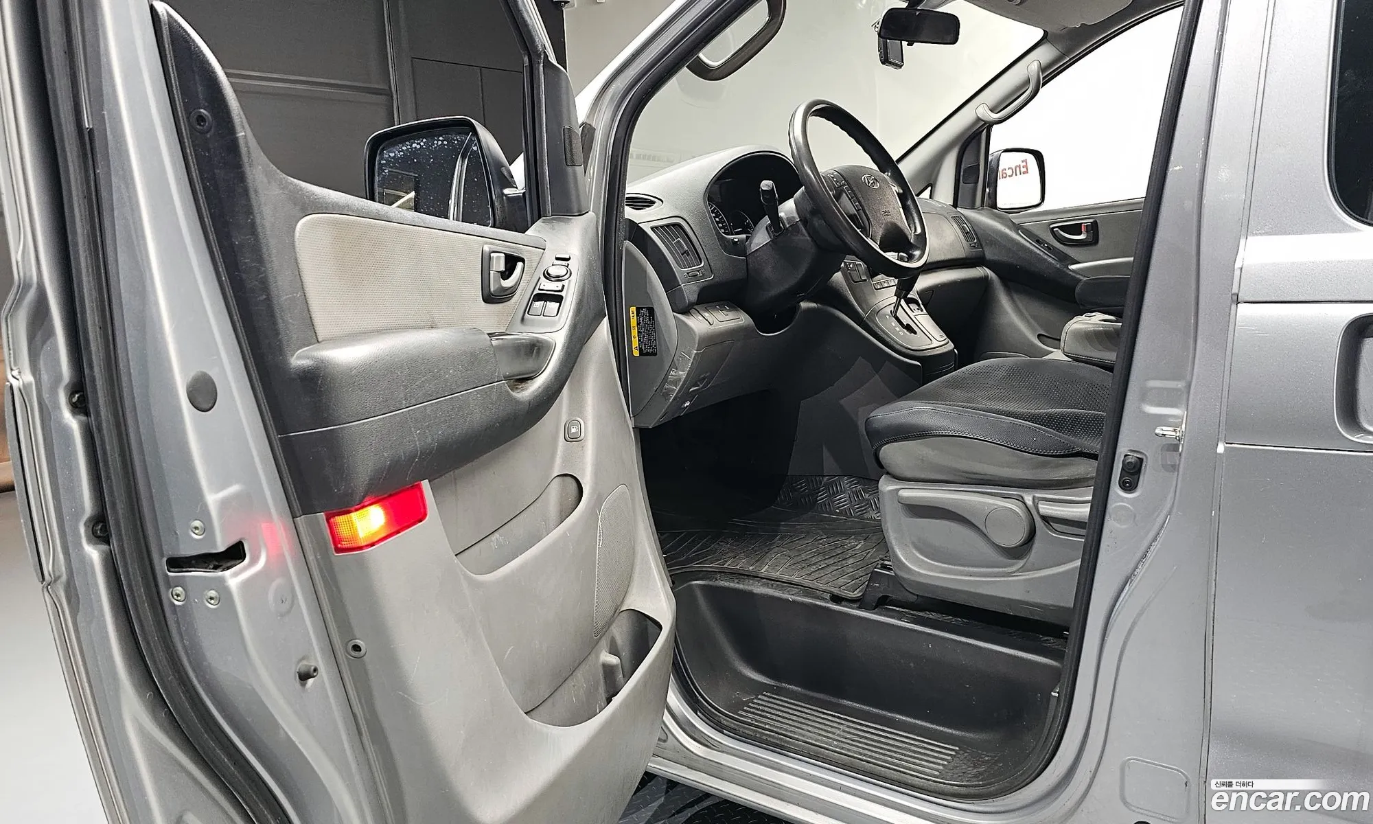 Hyundai Grand Starex 2017 — 3