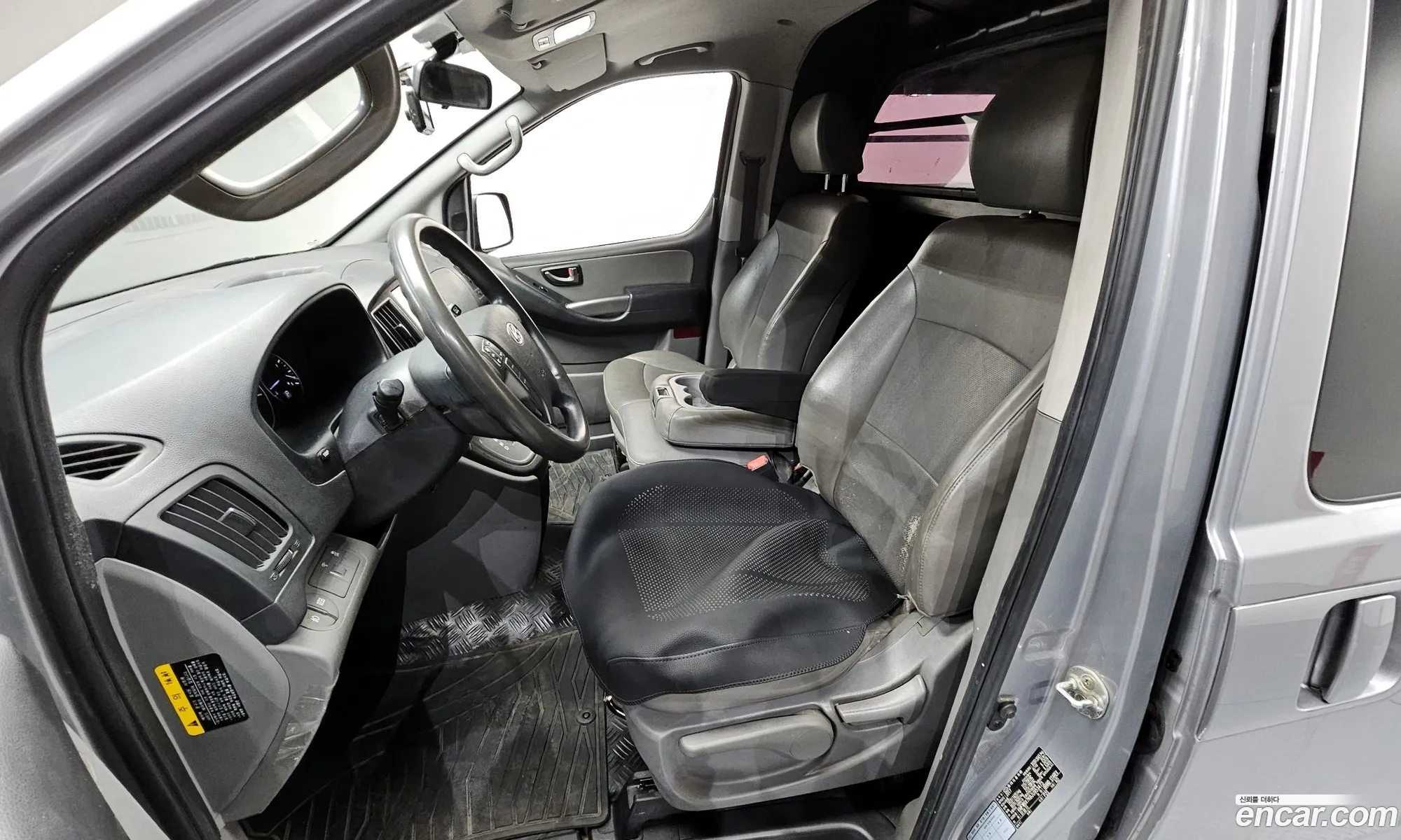 Hyundai Grand Starex 2017 — 10