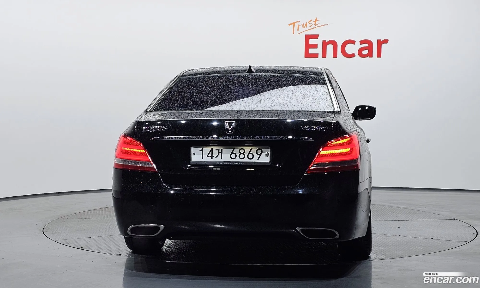 Hyundai Equus 2013 — 18