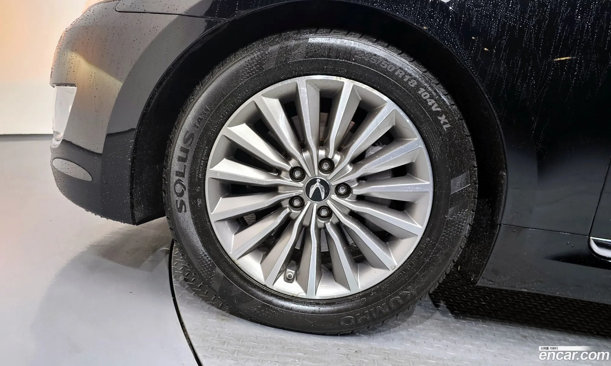 Hyundai Equus 2013 — 14