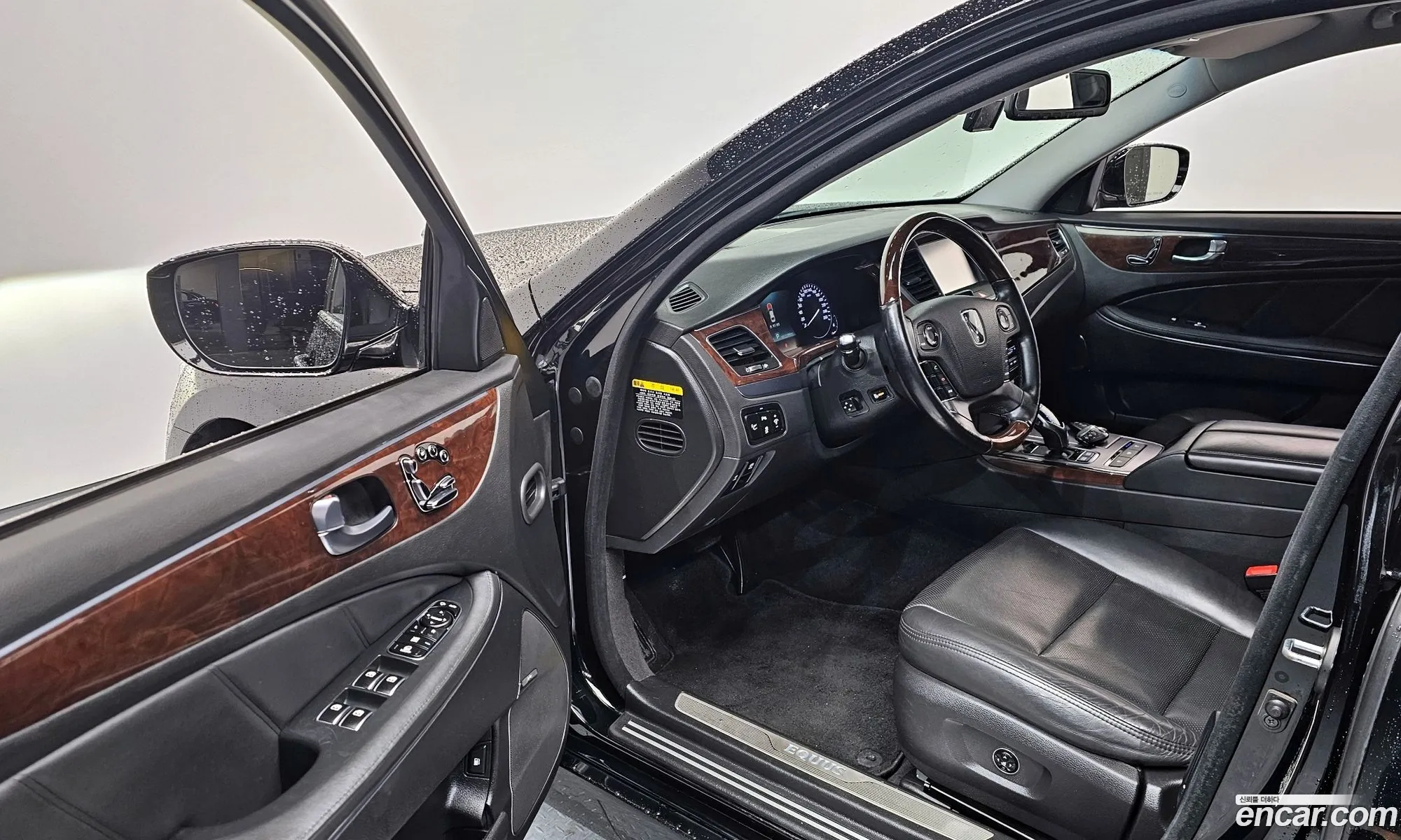 Hyundai Equus 2013 — 2