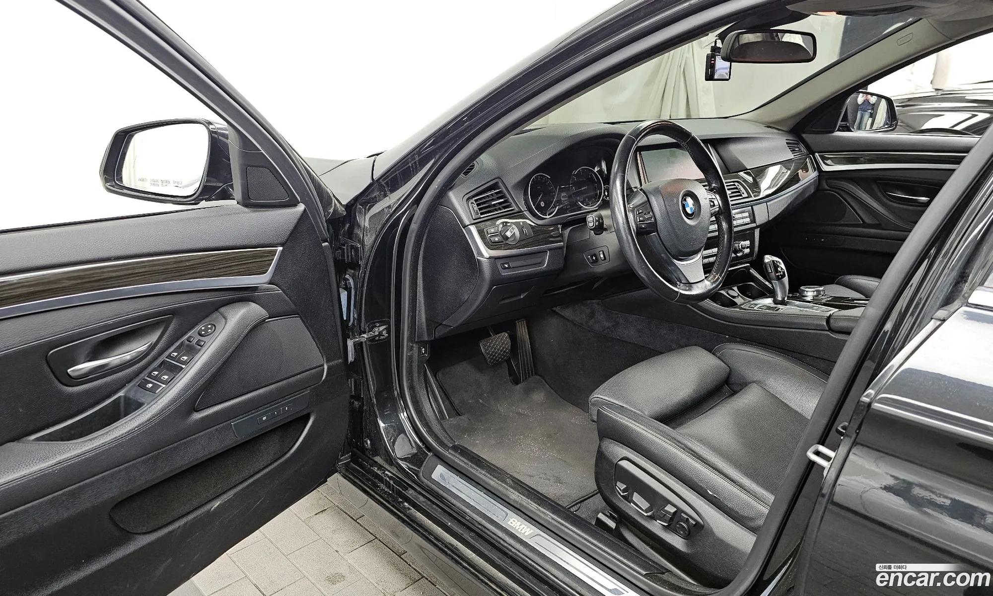 BMW 5 Series 2015 WBA5E7106GG158047 — 18