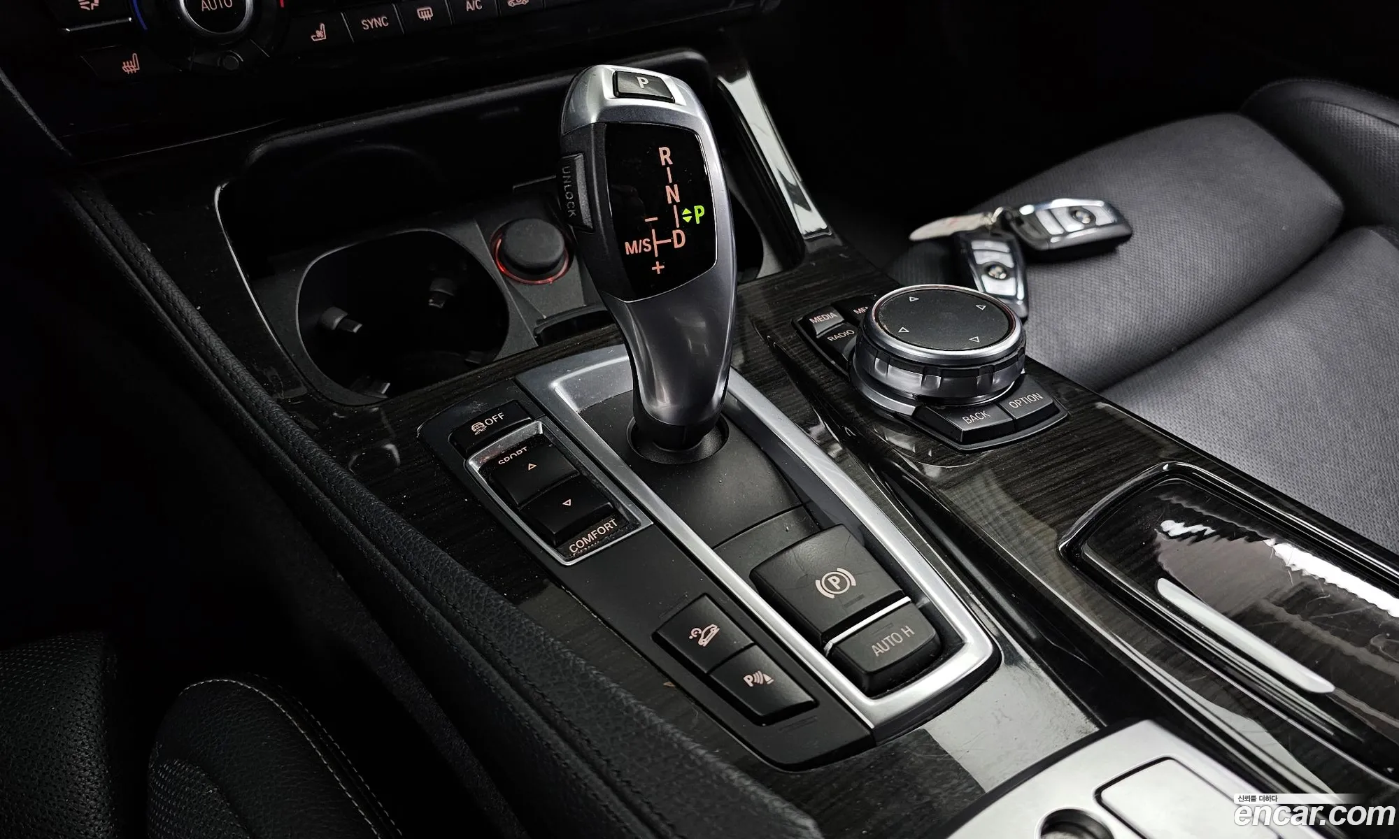 BMW 5 Series 2015 WBA5E7106GG158047 — 2