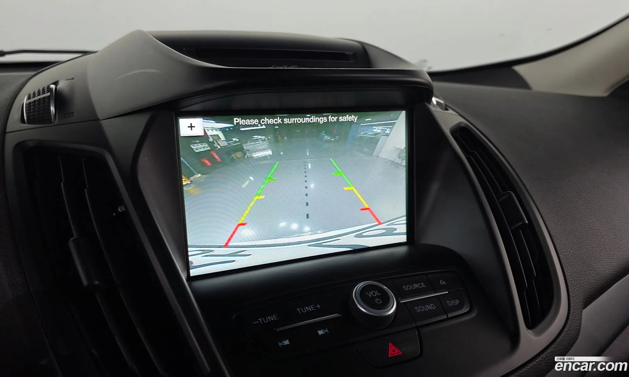 Ford Kuga 2017 WF0AXXWPMHHA54604 — 3