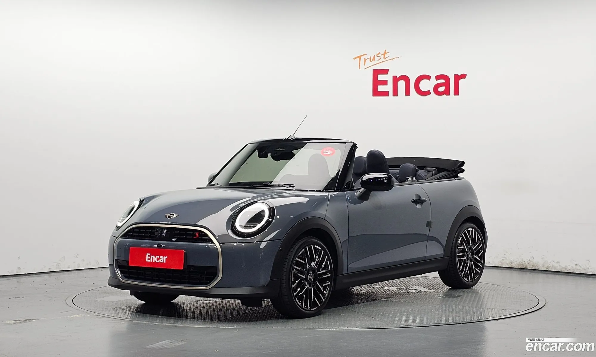Mini Cooper S Convertible 2025 WMW21GX09S2W66136 — 4