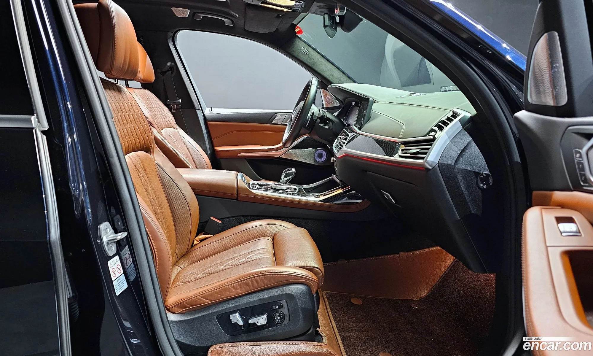 BMW X7 2021 — 28