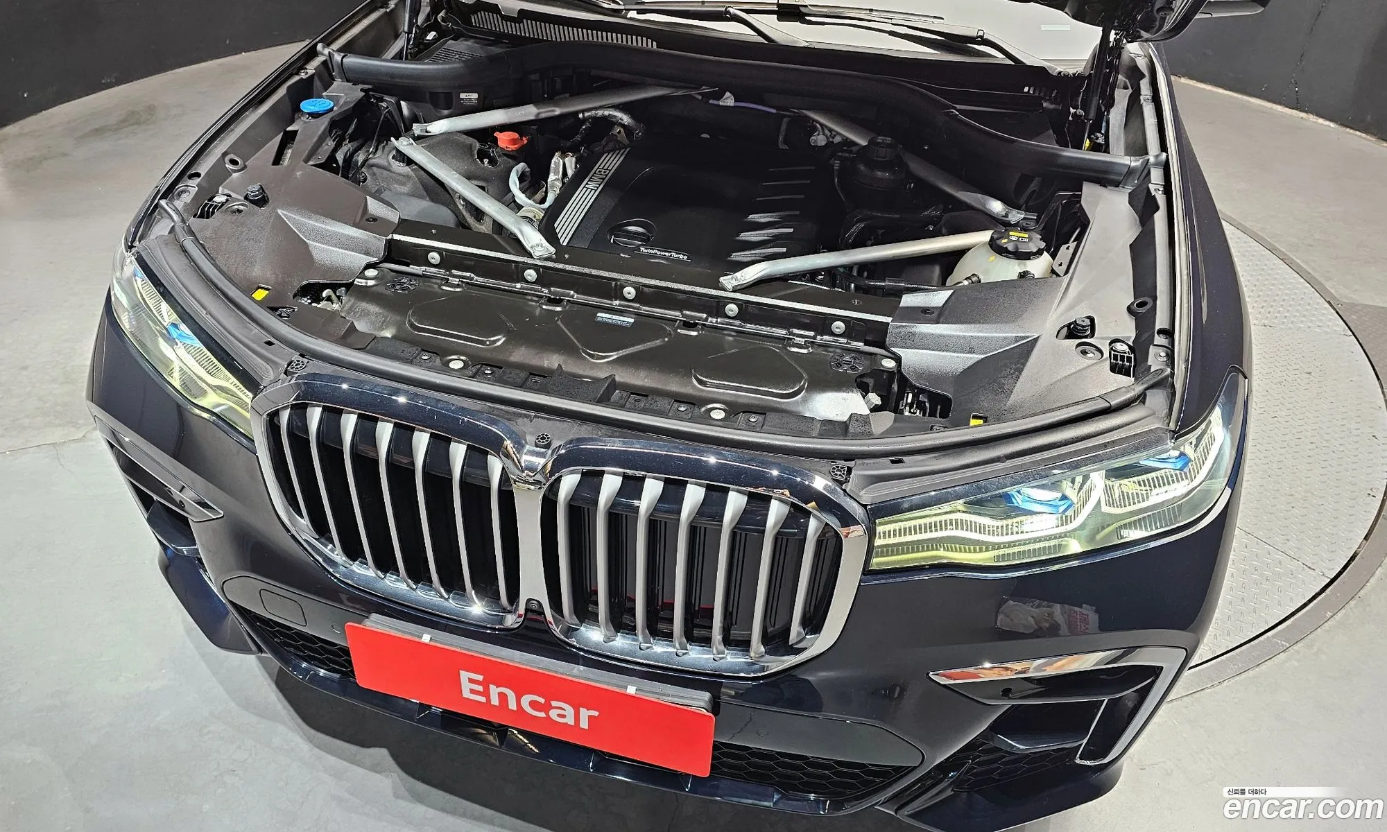 BMW X7 2021 — 8