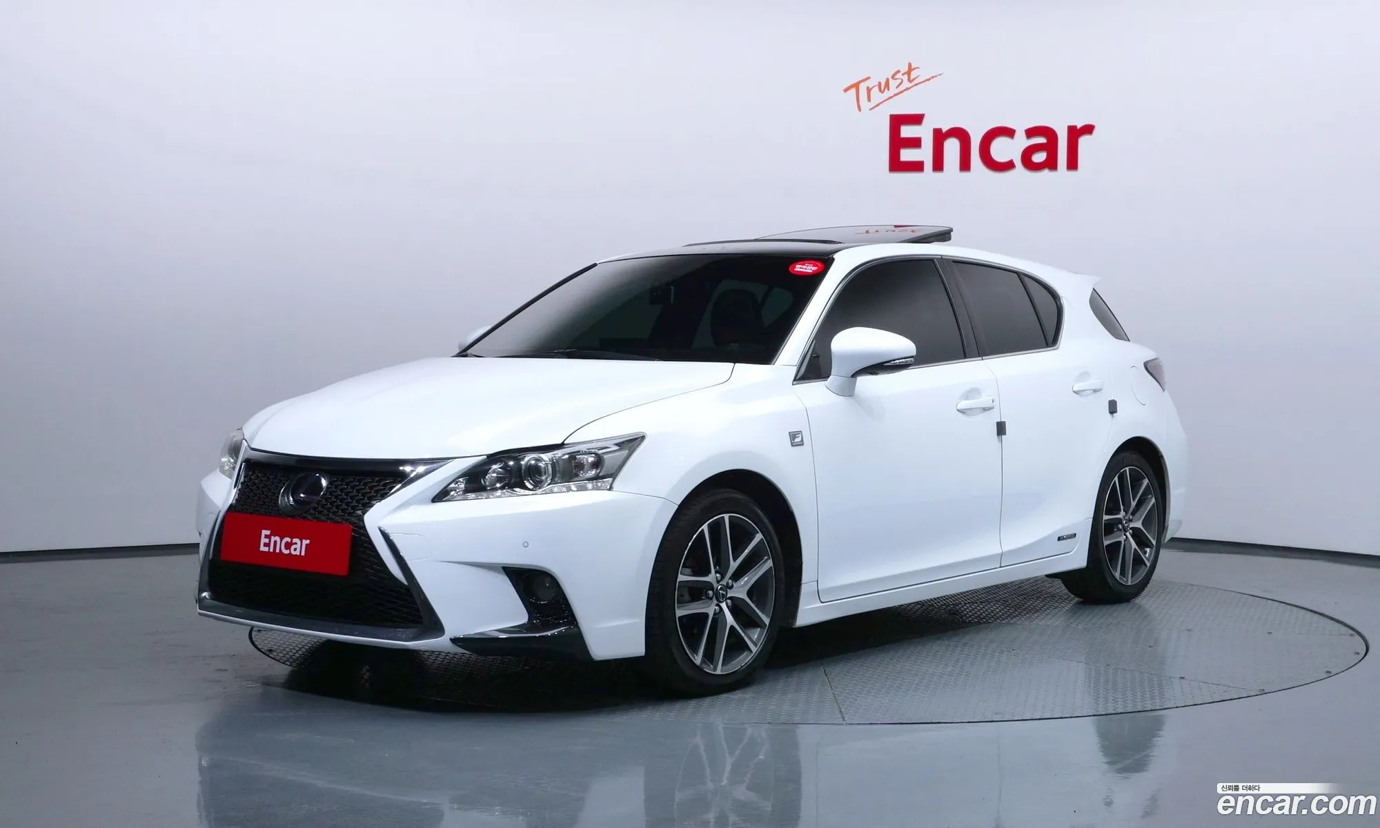 Lexus CT200h 2016 JTHKD5BH4H2281716 — 17