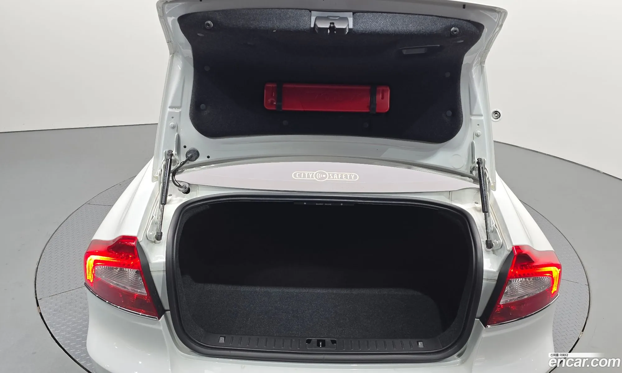 Volvo S80 2014 — 29