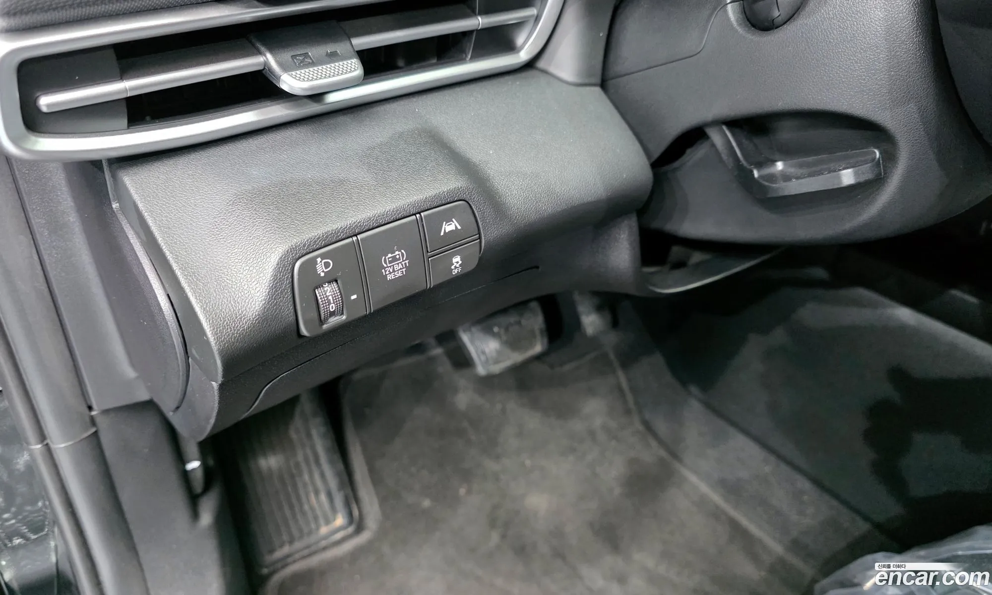 Hyundai Elantra Hybrid 2021 — 18