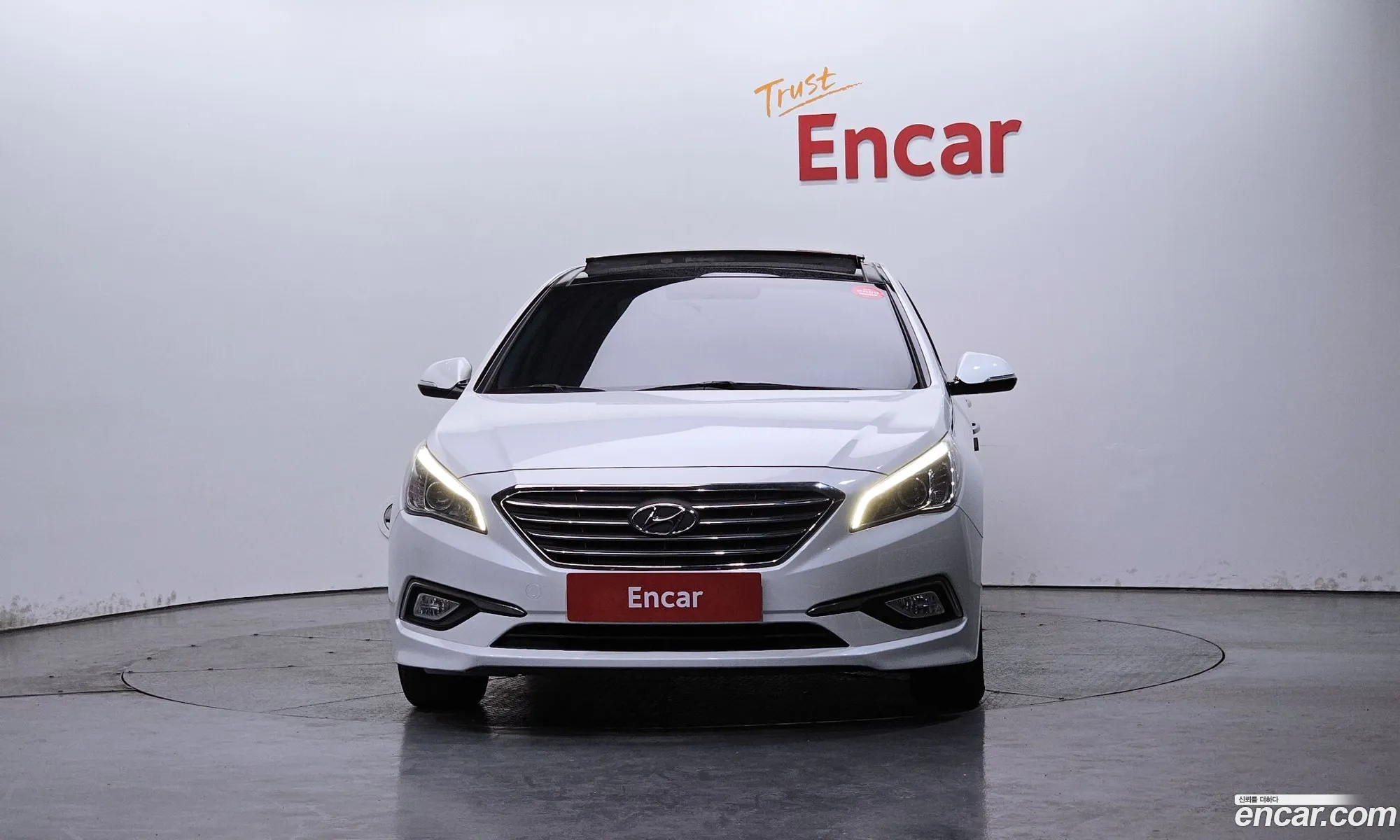 Hyundai LF Sonata 2016 — 2