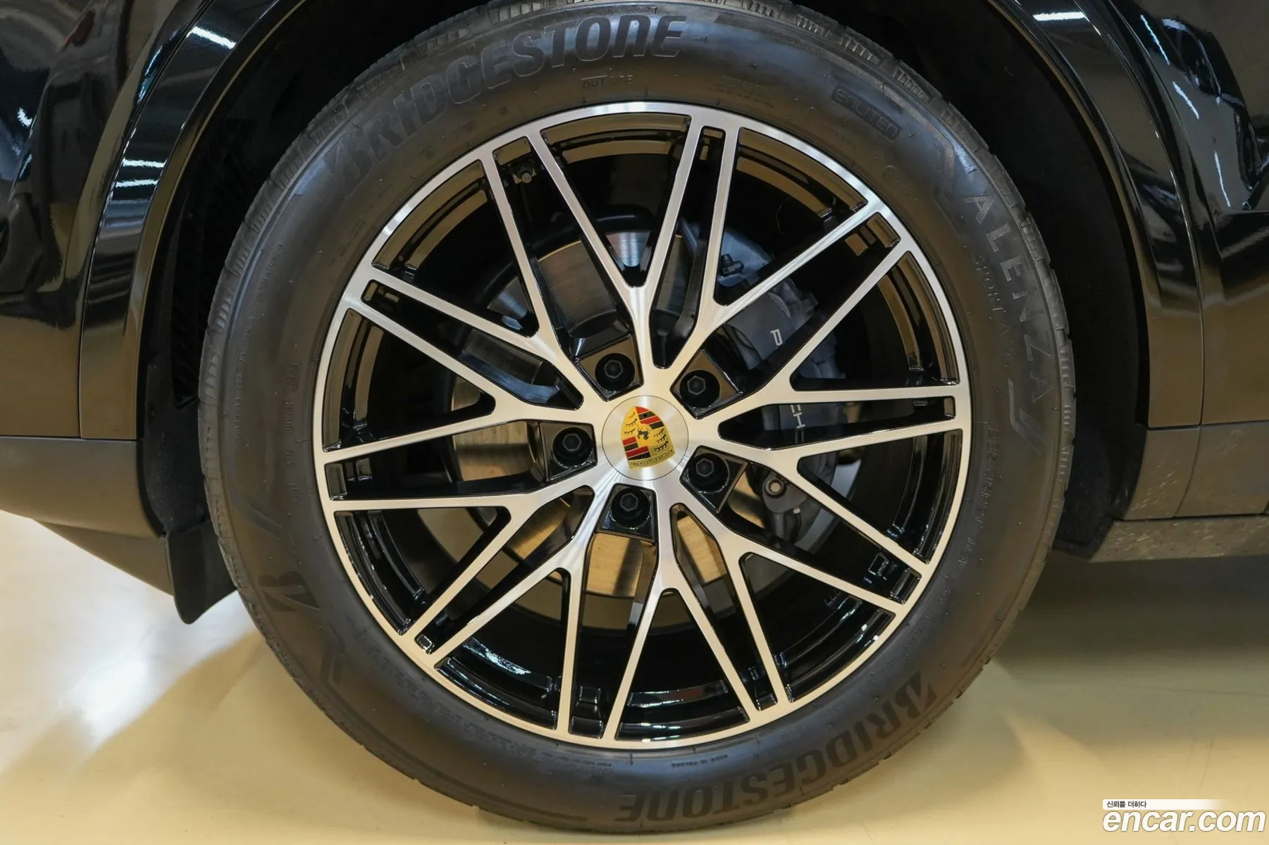 Porsche Cayenne 2024 — 4