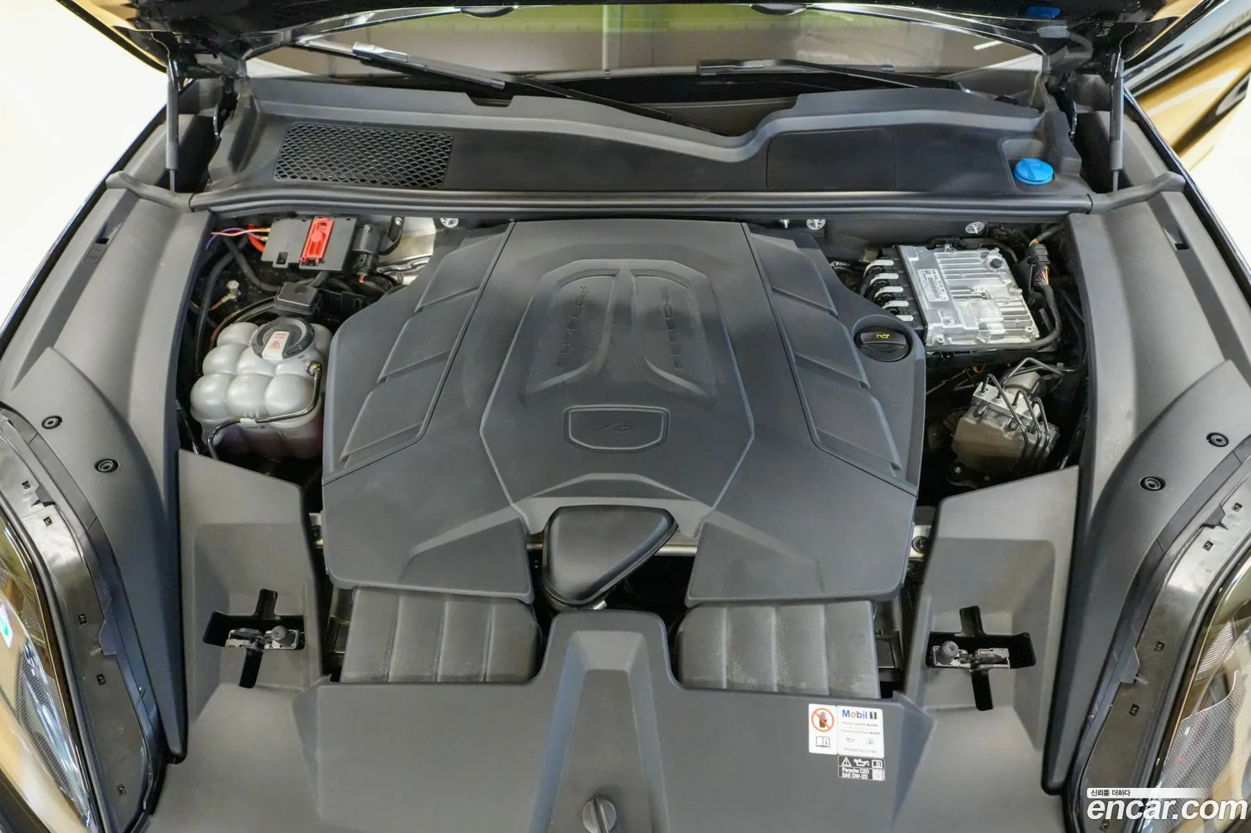 Porsche Cayenne 2024 — 8