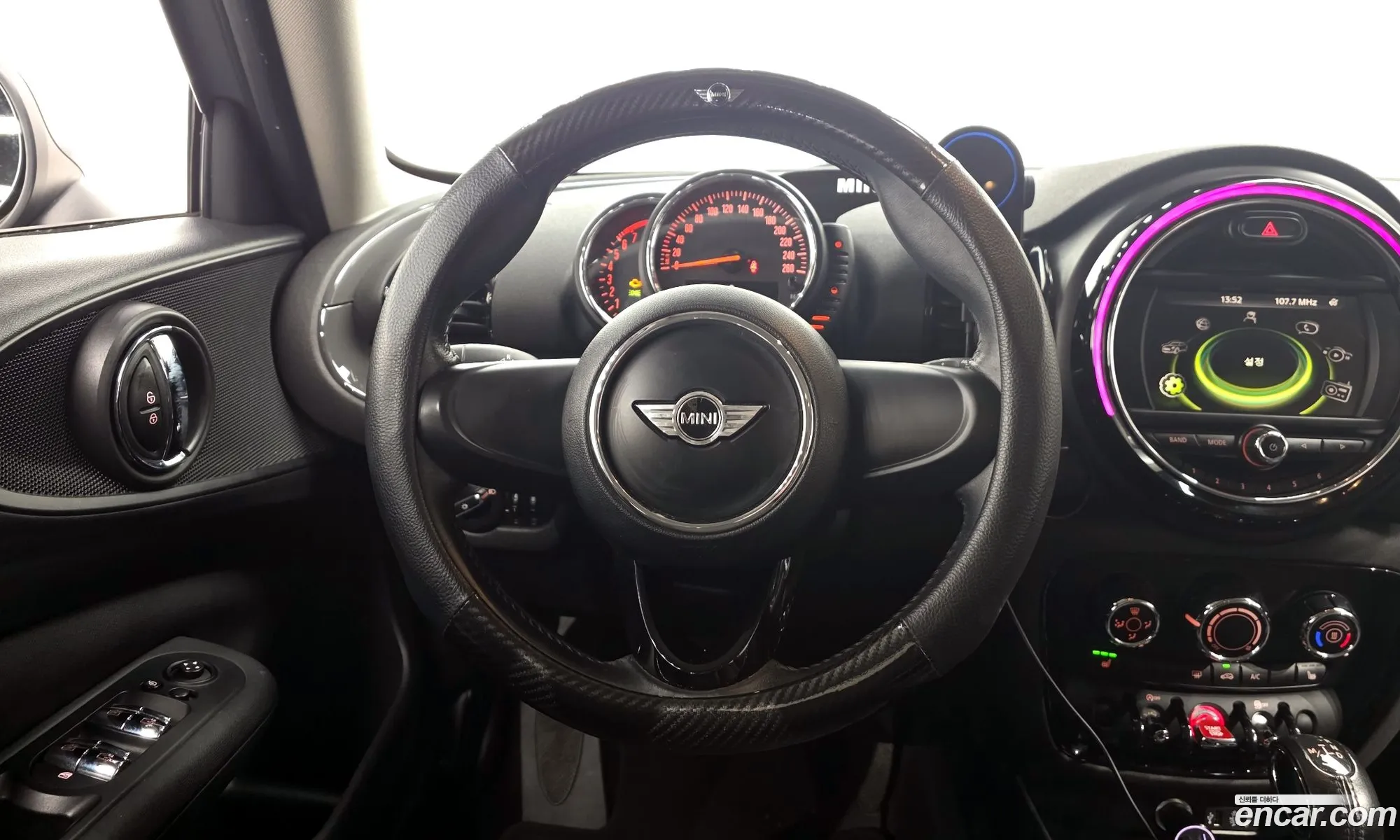 Mini Cooper Clubman 2017 WMWLN5102J2G10711 — 3
