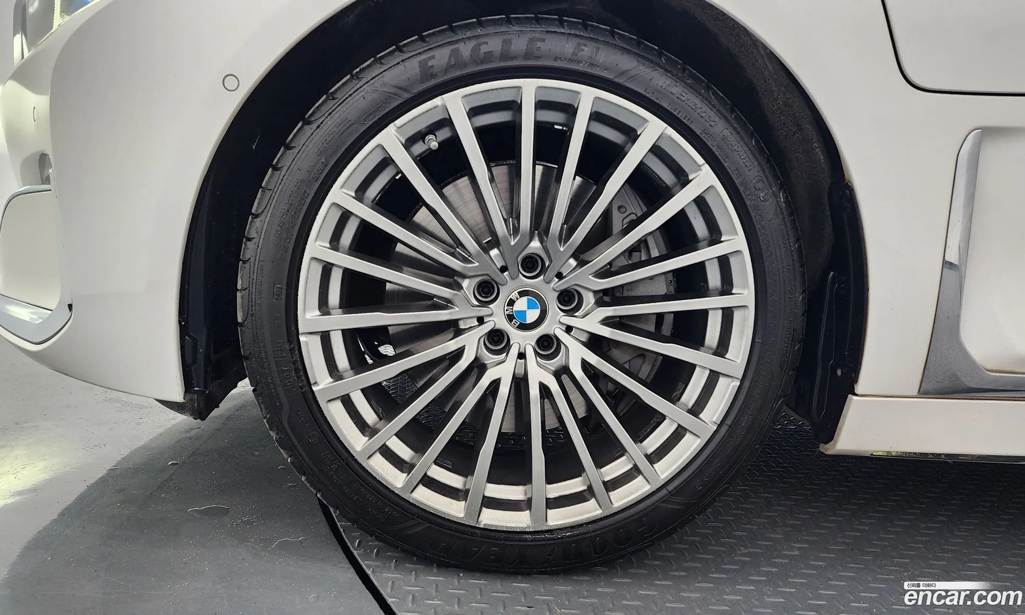 BMW 7 Series 2020 WBA7W2105MCF14762 — 23