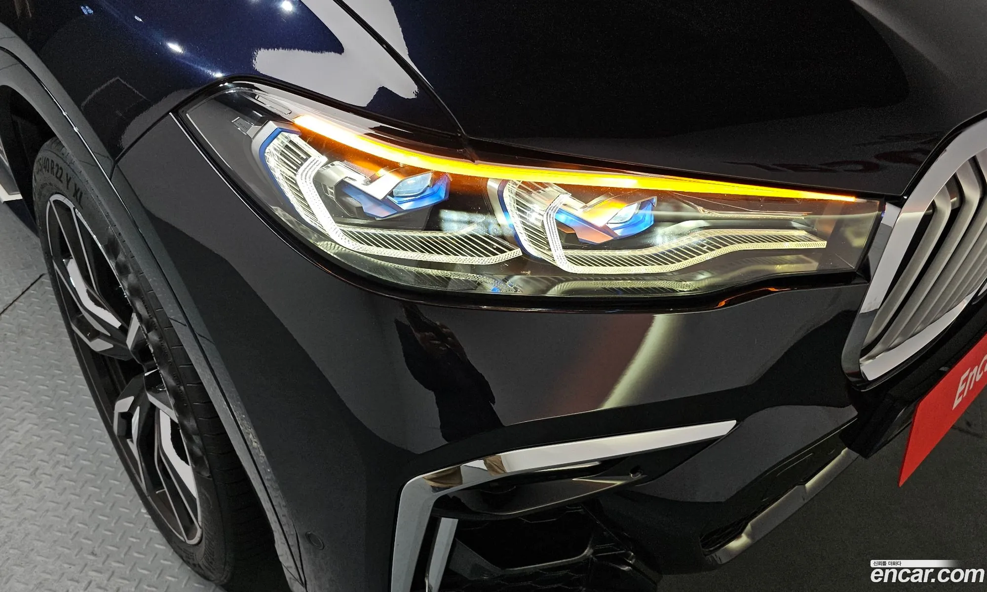 BMW X7 2021 WBACW2109M9G55166 — 24