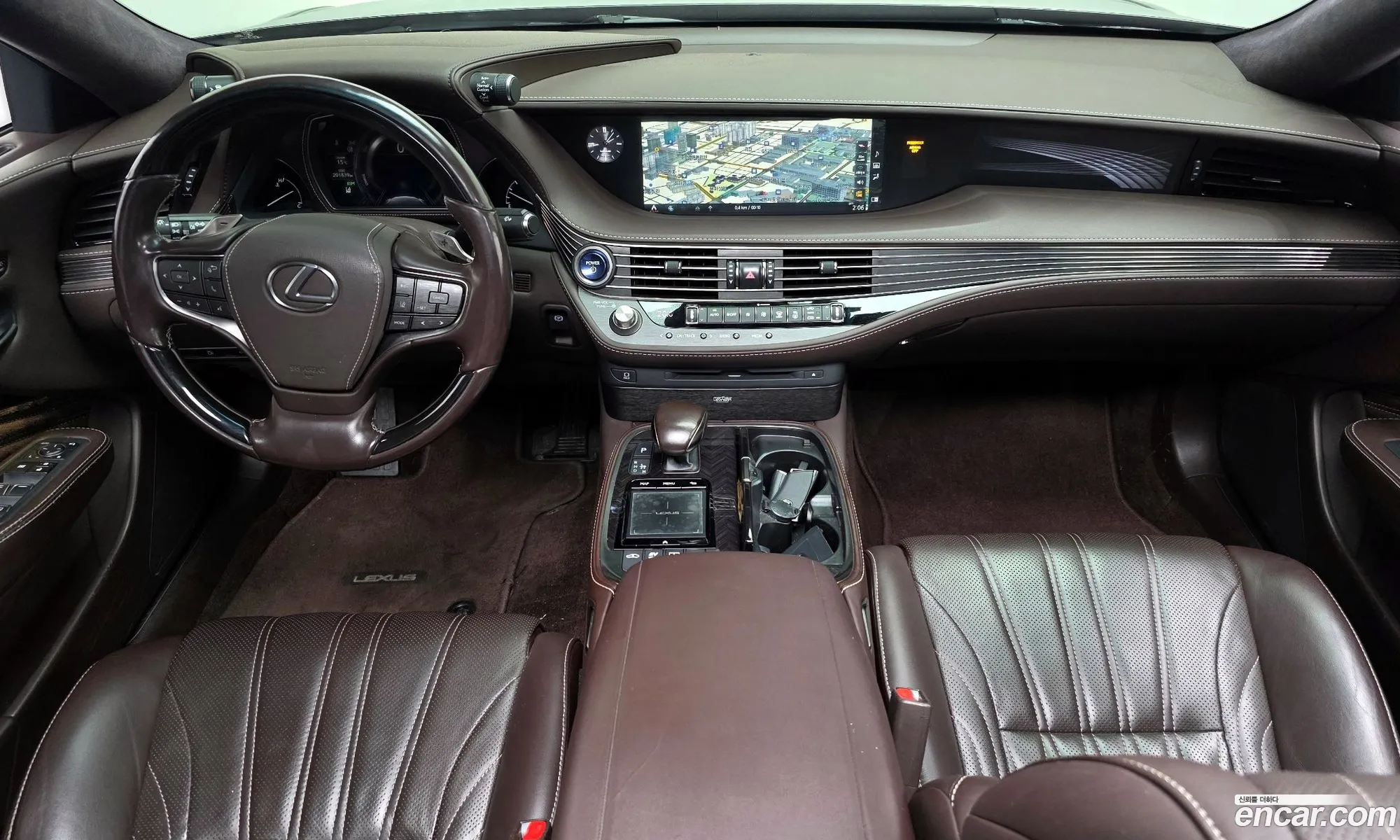 Lexus LS500h 2018 JTHCYLFF4J5000914 — 19