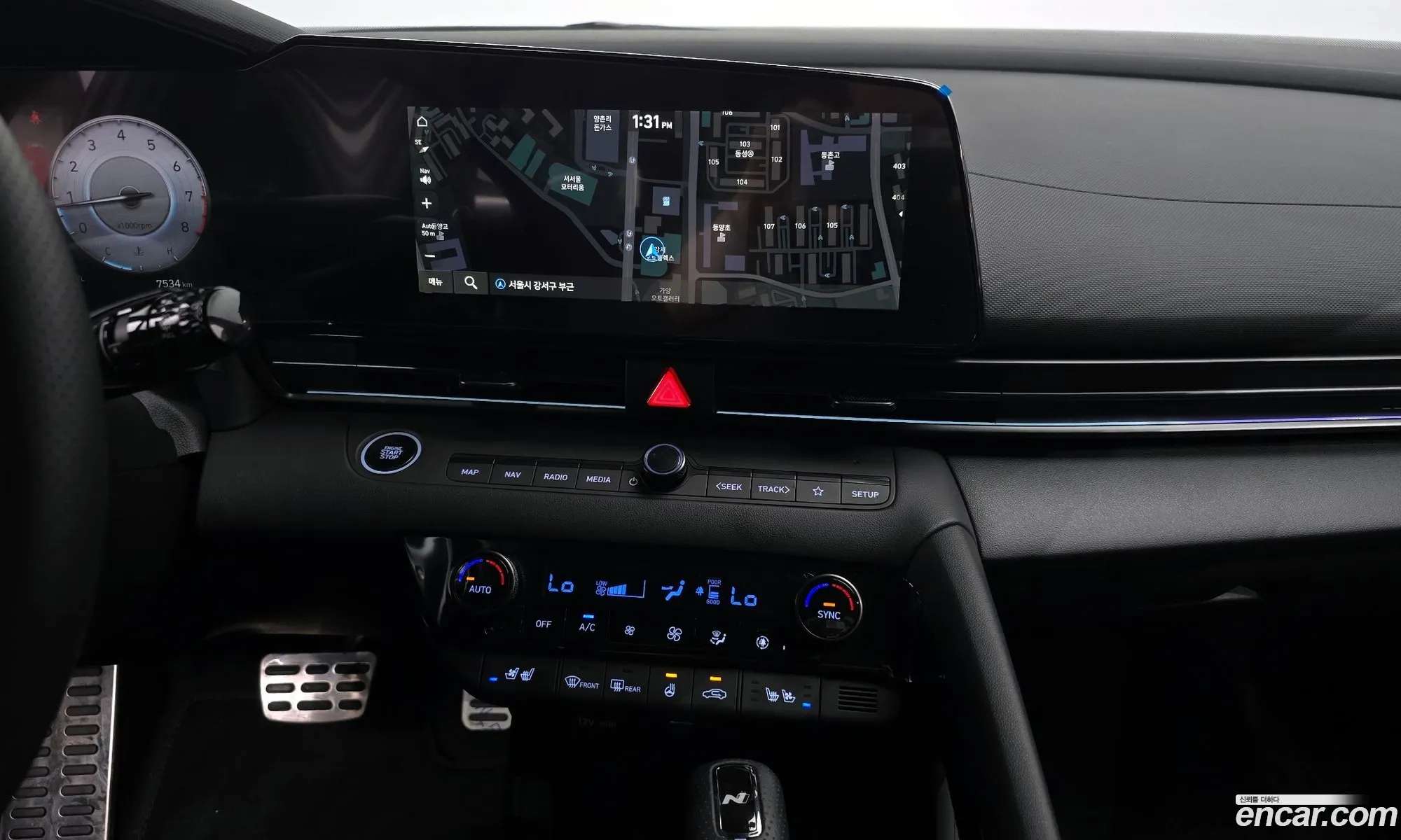 Hyundai Elantra 2025 — 25
