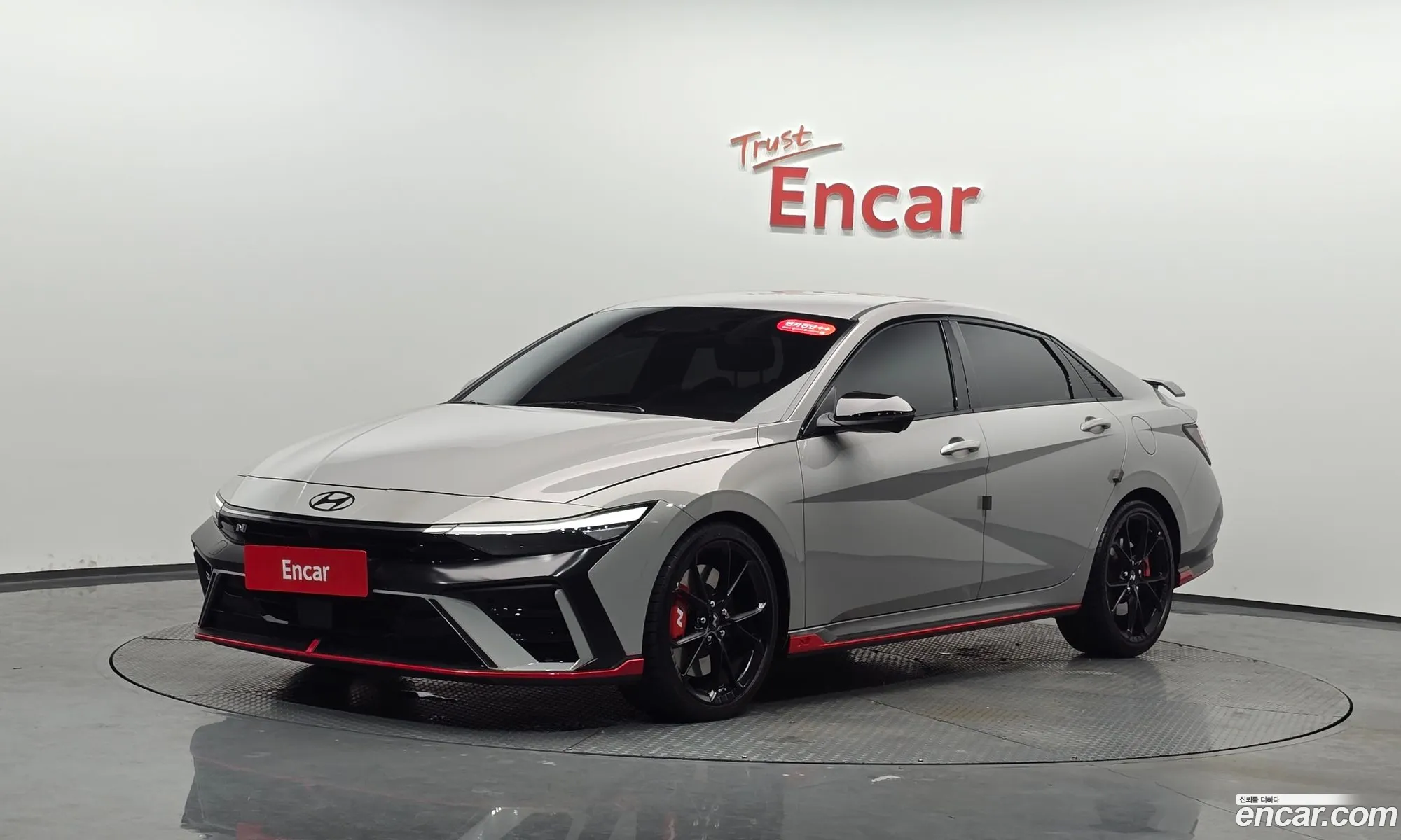 Hyundai Elantra 2025 — 24
