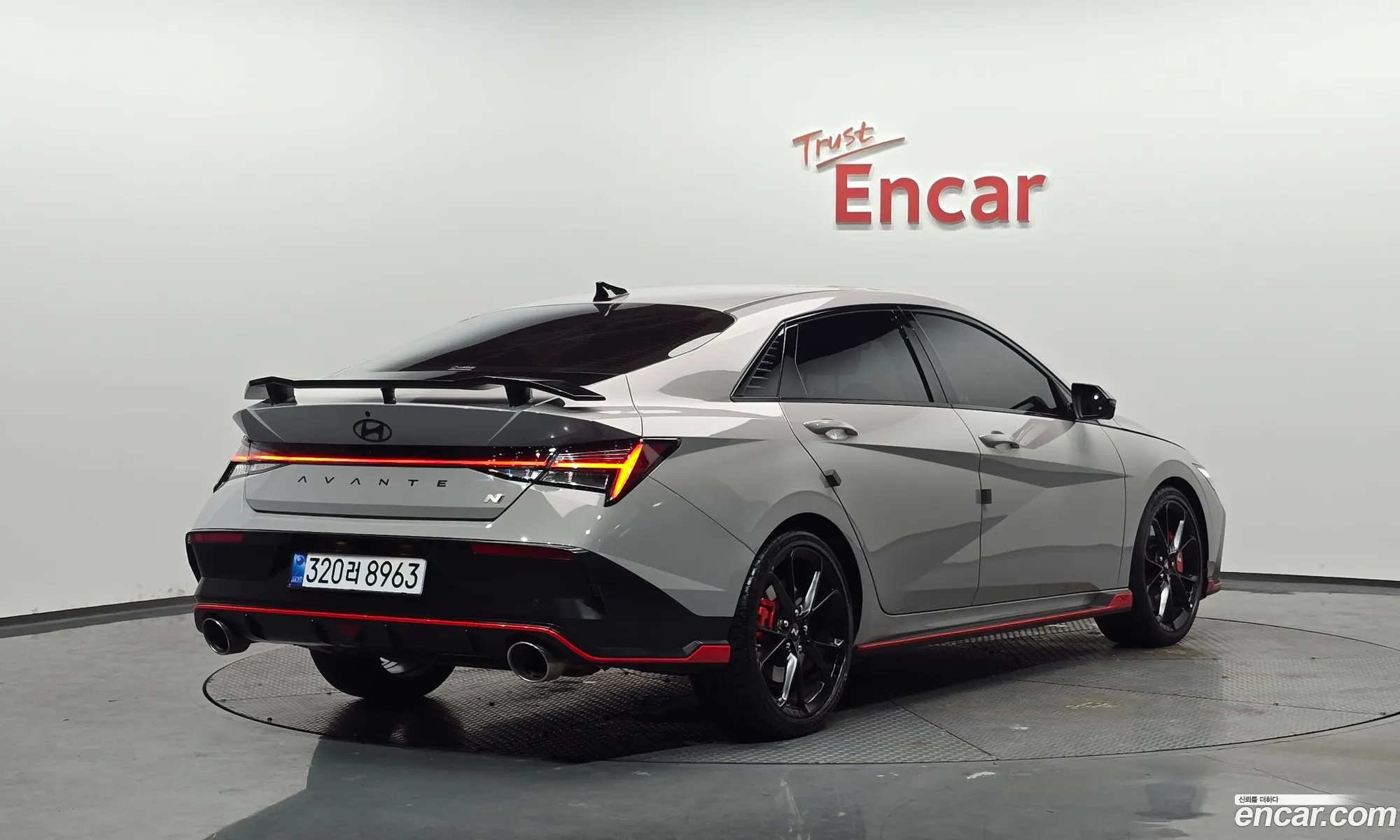 Hyundai Elantra 2025 — 30