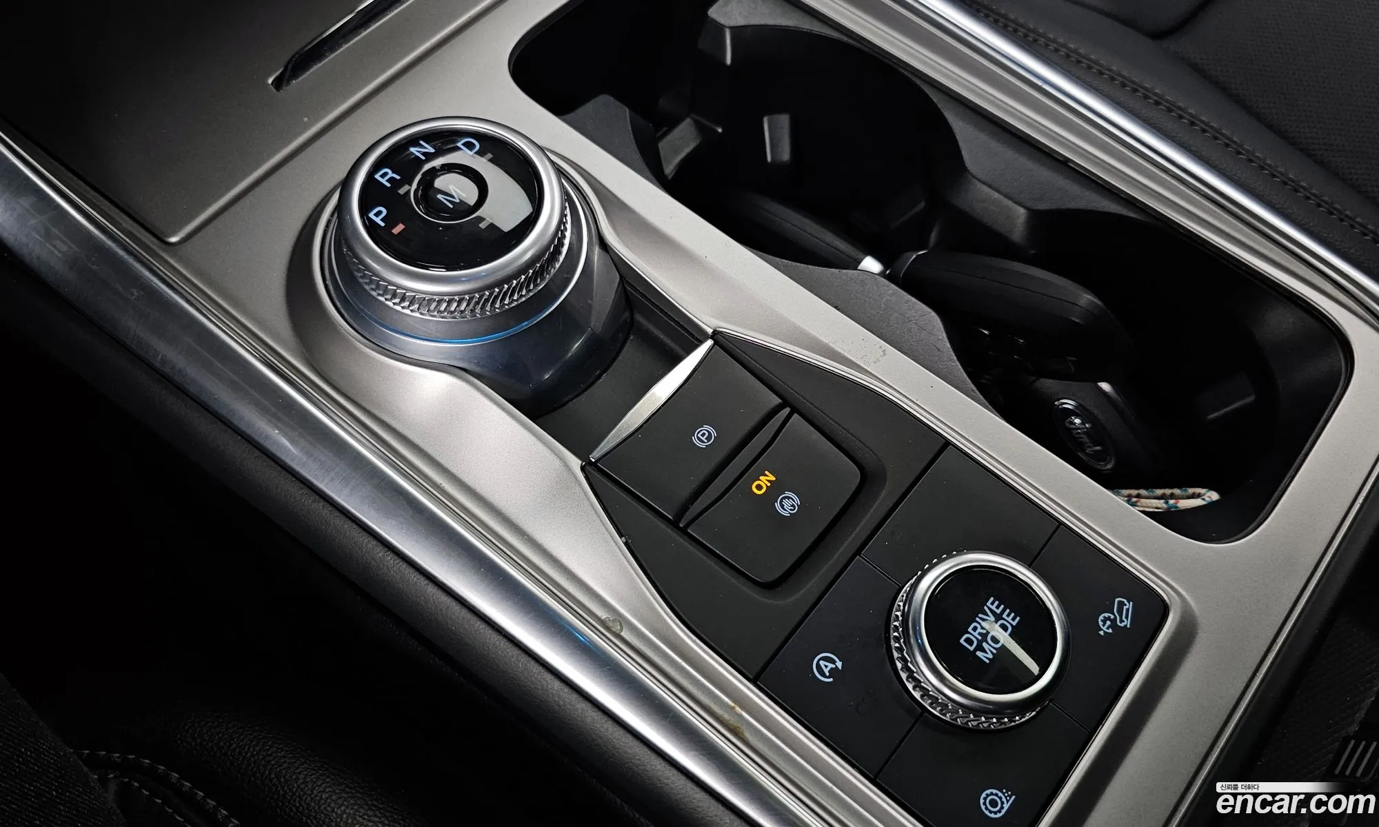 Ford Explorer 6th Gen 2019 1FMSK8FH6LGA86744 — 32
