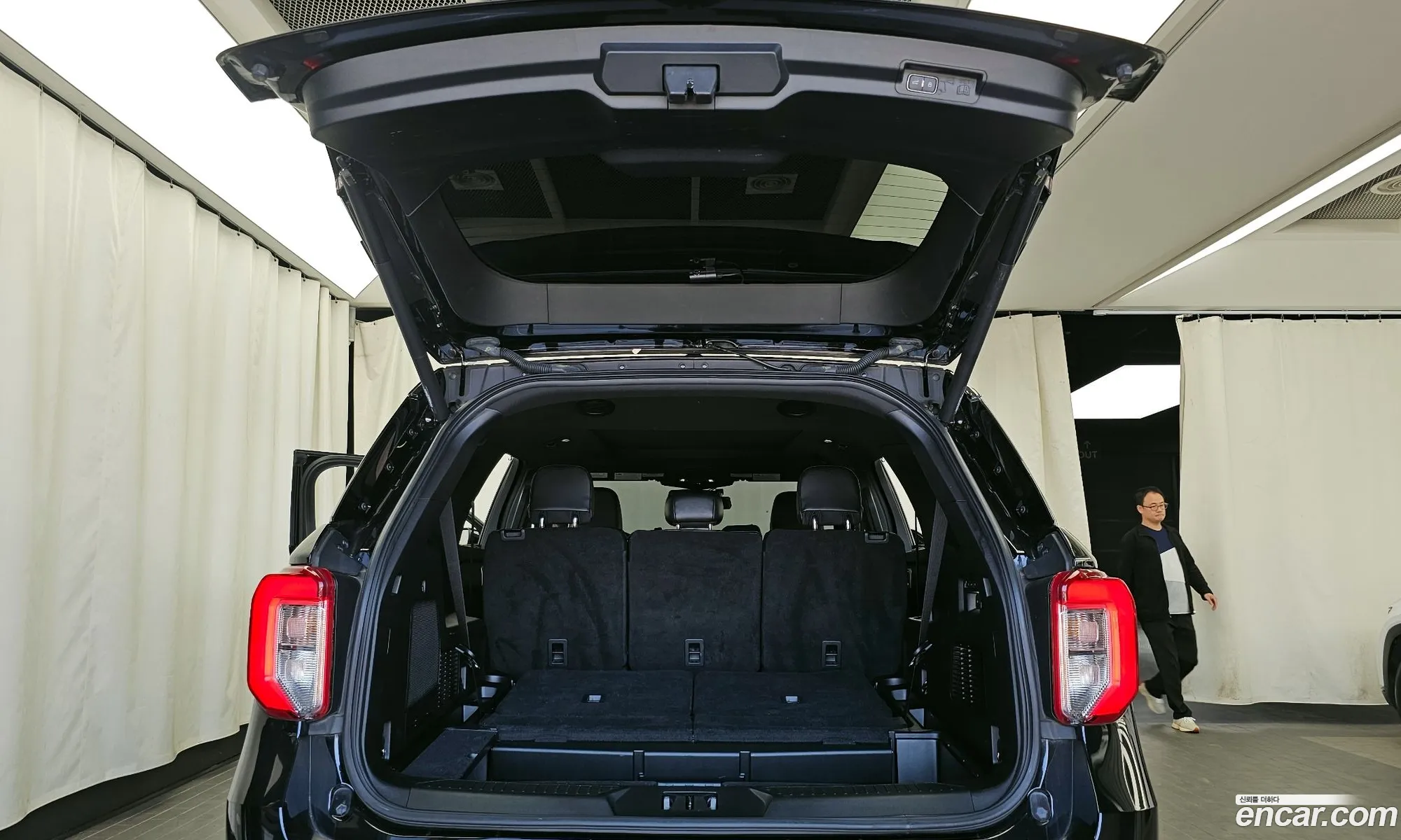 Ford Explorer 6th Gen 2019 1FMSK8FH6LGA86744 — 8