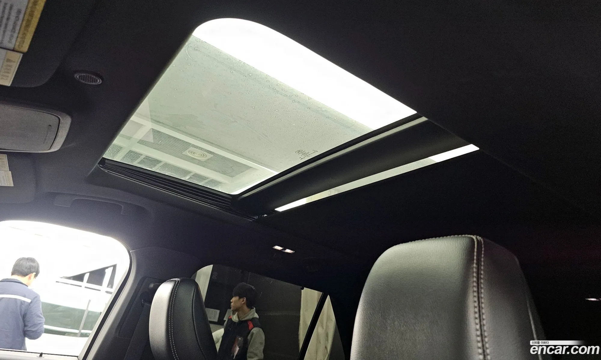 Ford Explorer 6th Gen 2019 1FMSK8FH6LGA86744 — 14