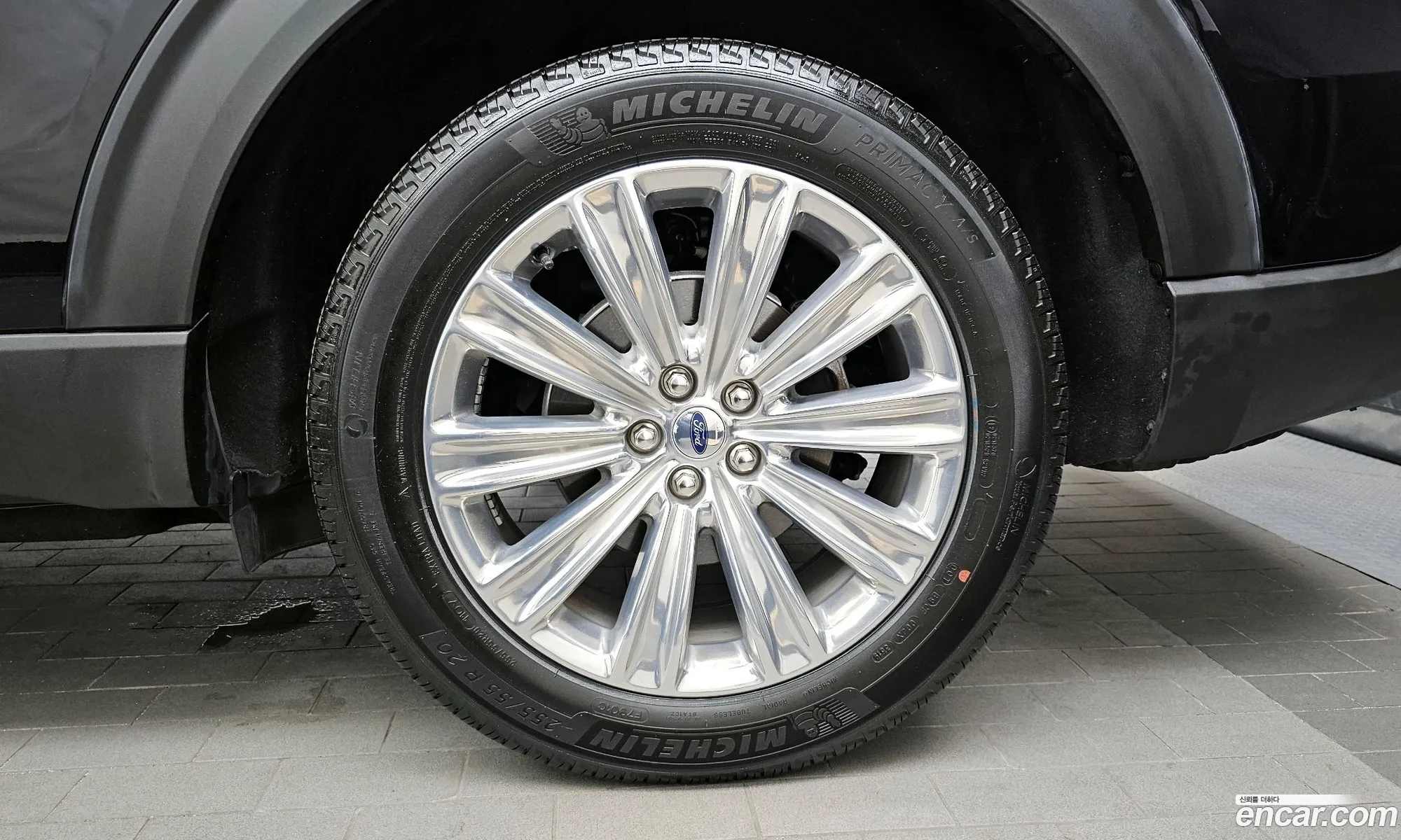 Ford Explorer 6th Gen 2019 1FMSK8FH6LGA86744 — 25