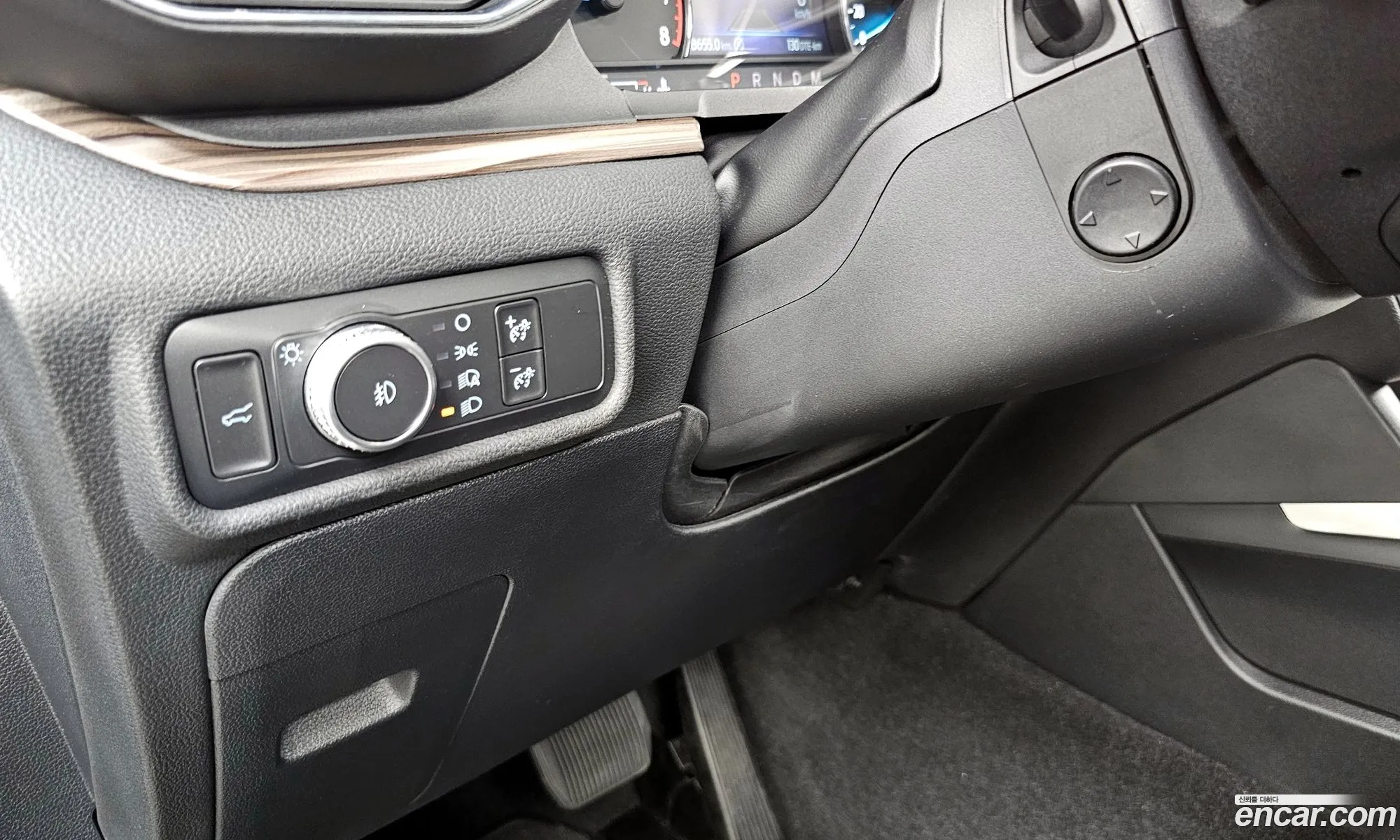 Ford Explorer 6th Gen 2019 1FMSK8FH6LGA86744 — 26