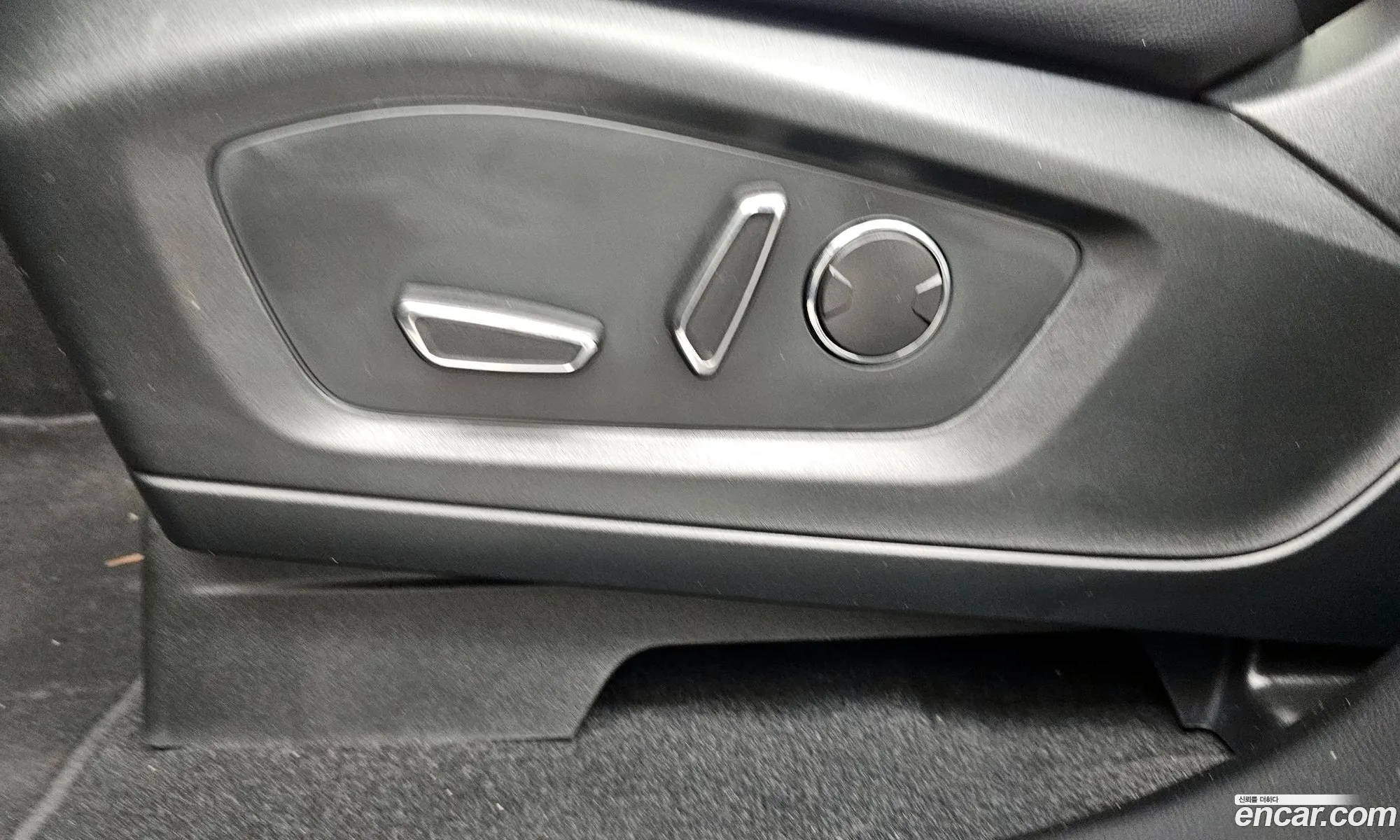 Ford Explorer 6th Gen 2019 1FMSK8FH6LGA86744 — 10