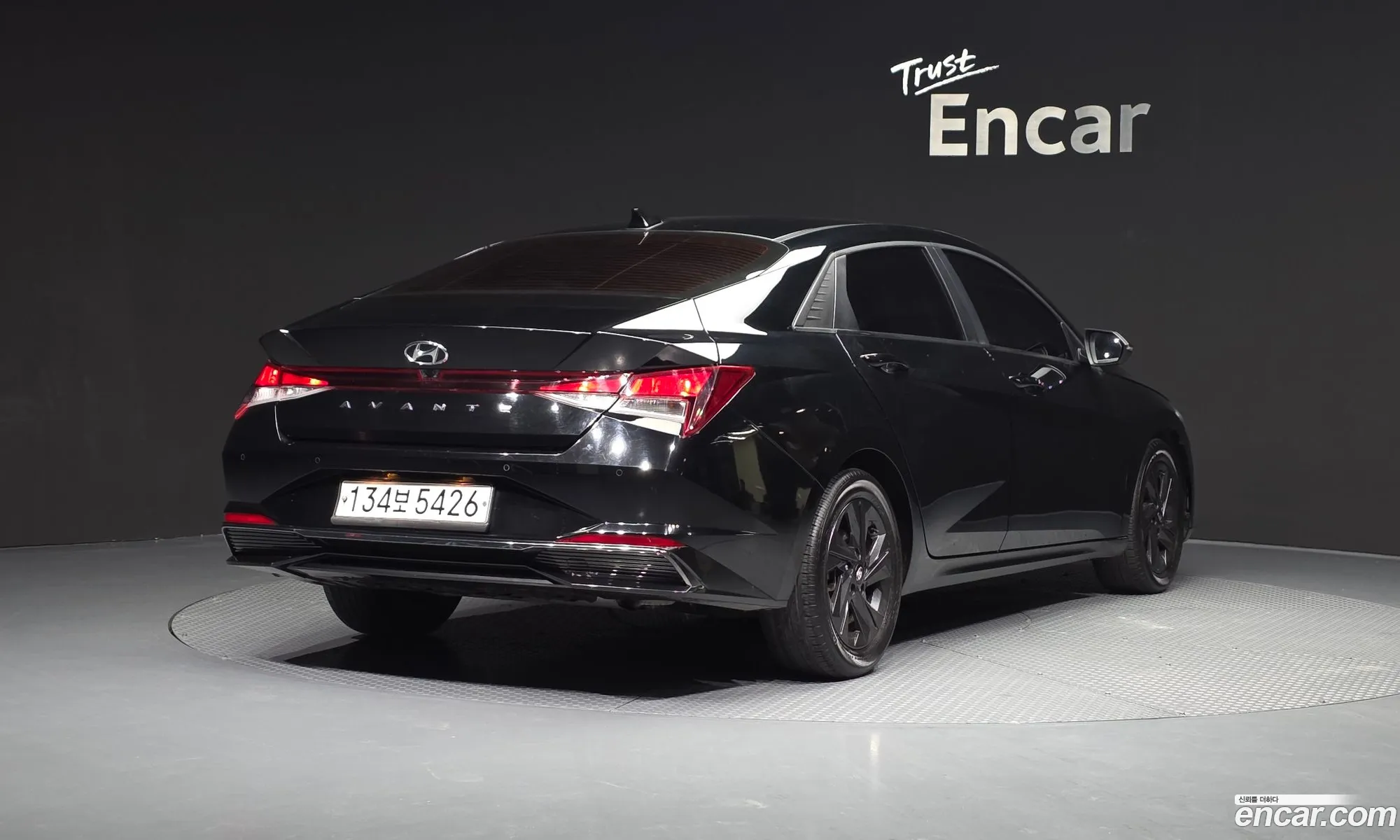 Hyundai Elantra Hybrid 2020 — 27