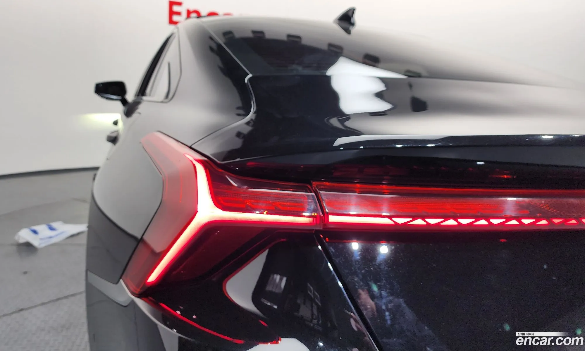 Kia K8 Hybrid 2022 — 14