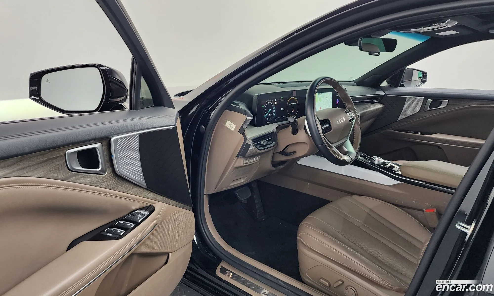 Kia K8 Hybrid 2022 — 4