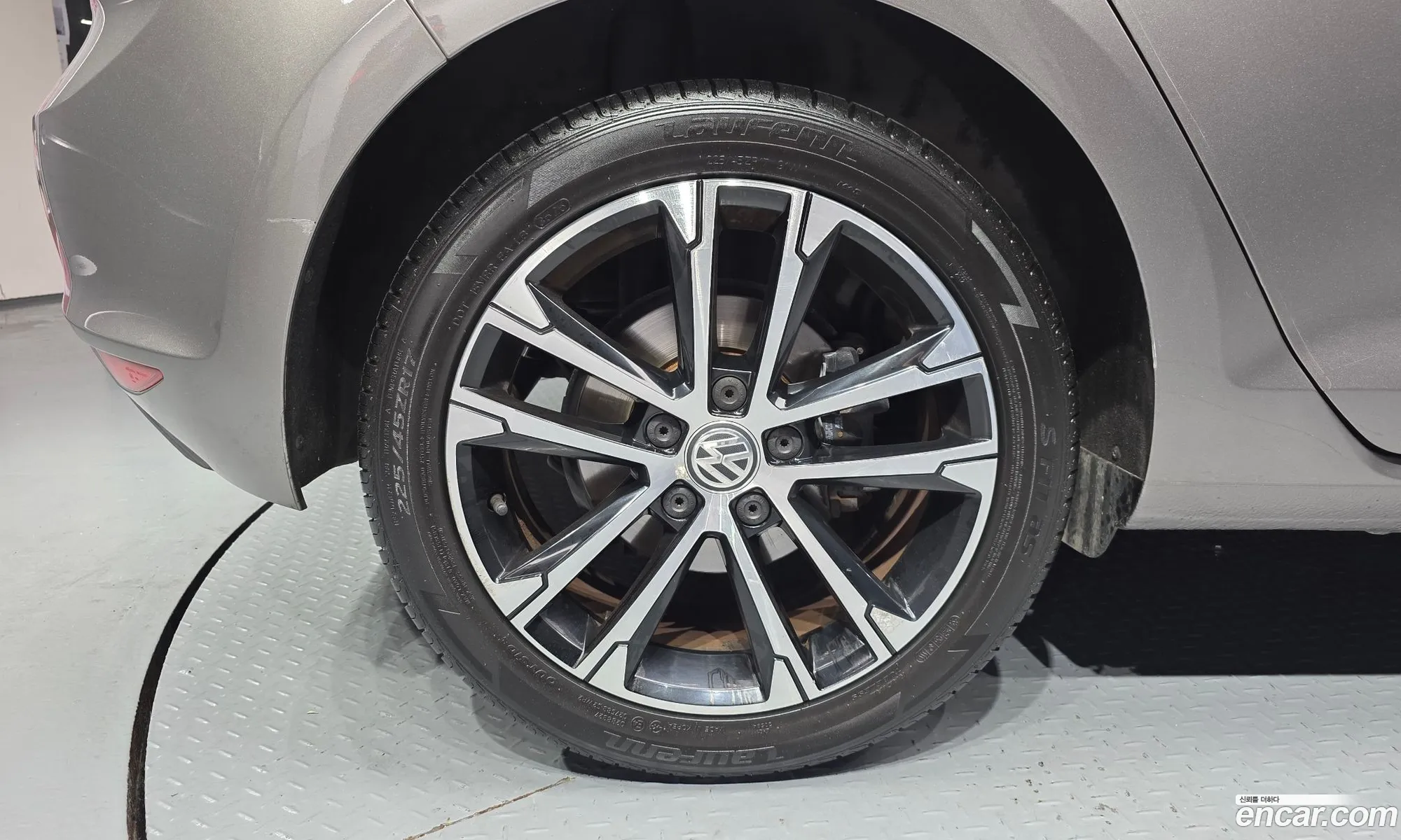 Volkswagen Golf 7th Gen 2014 — 12
