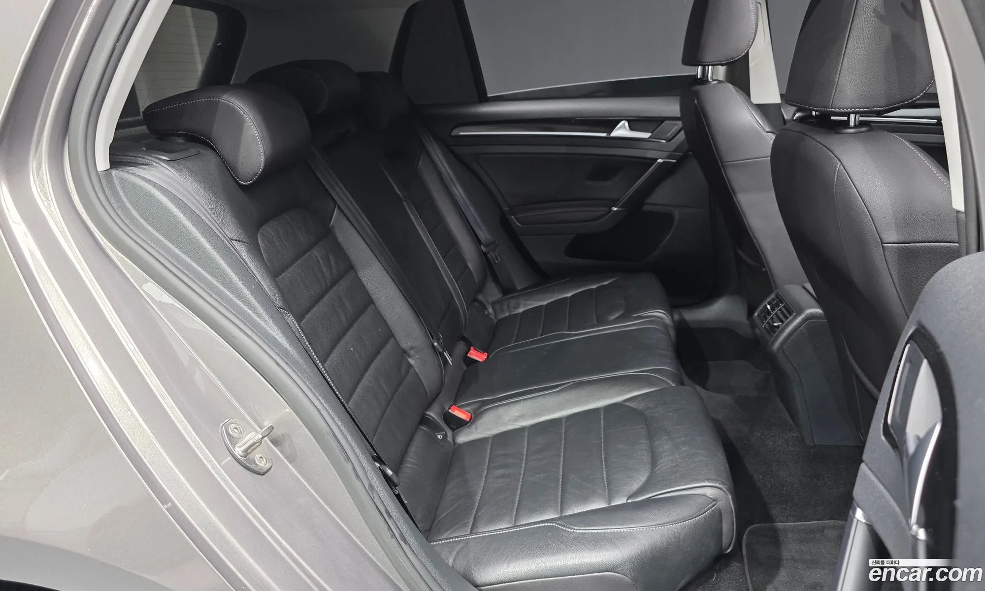 Volkswagen Golf 7th Gen 2014 — 4