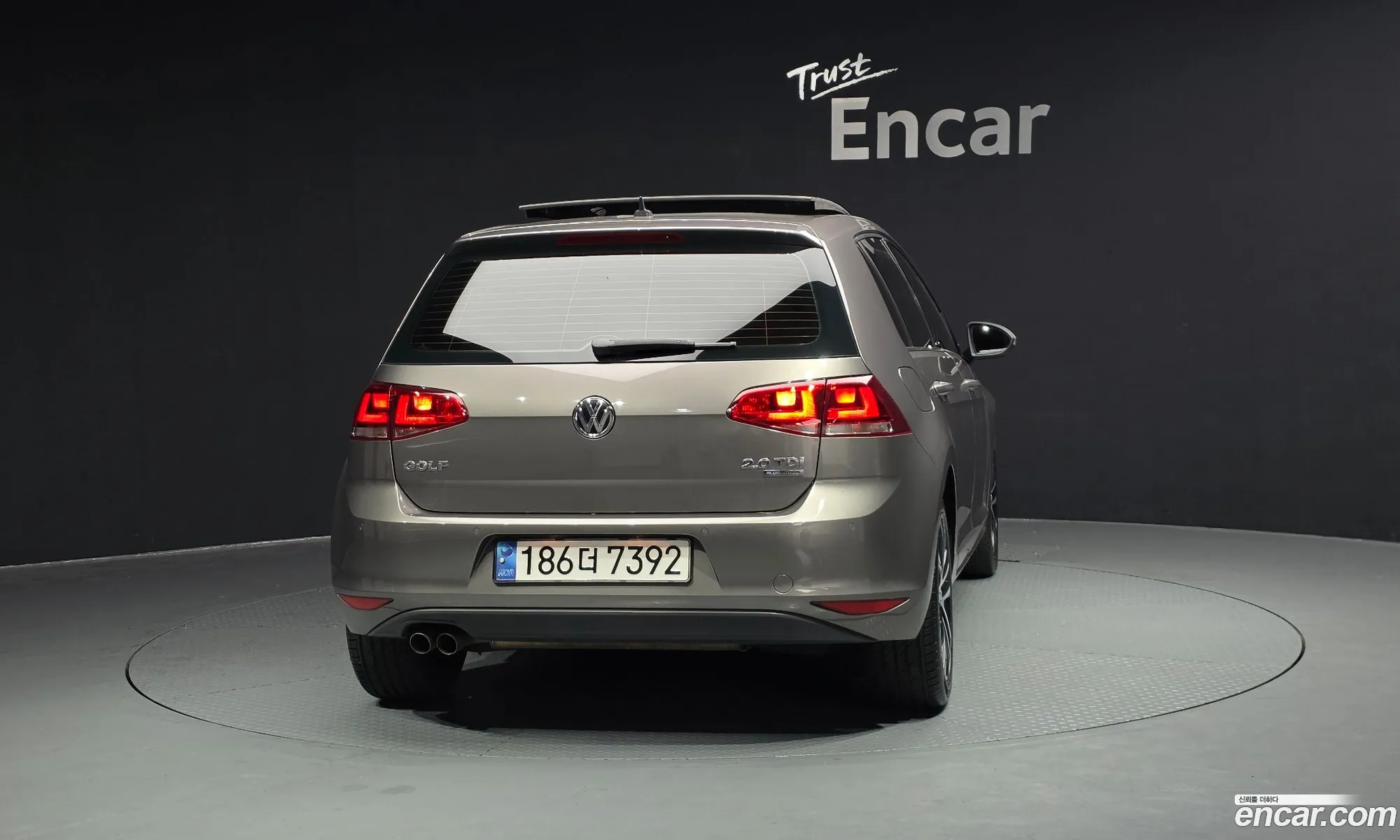 Volkswagen Golf 7th Gen 2014 — 2